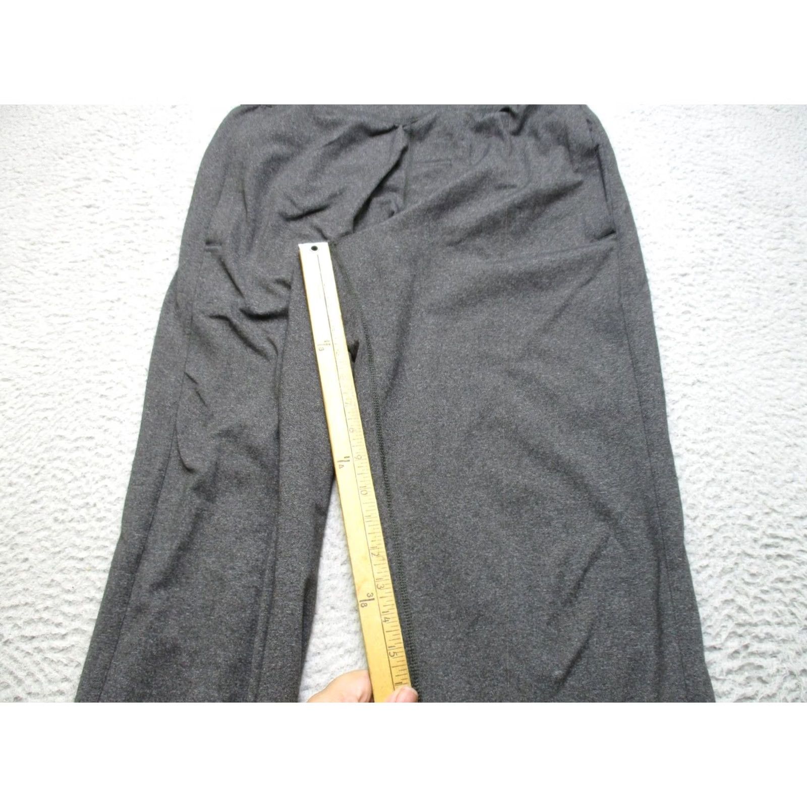Lululemon Lululemon Pants Mens M Gray Wide-Leg Sweatpants Elastic Waist Pockets Yoga Athleticwear Size US 31 - 6 Thumbnail