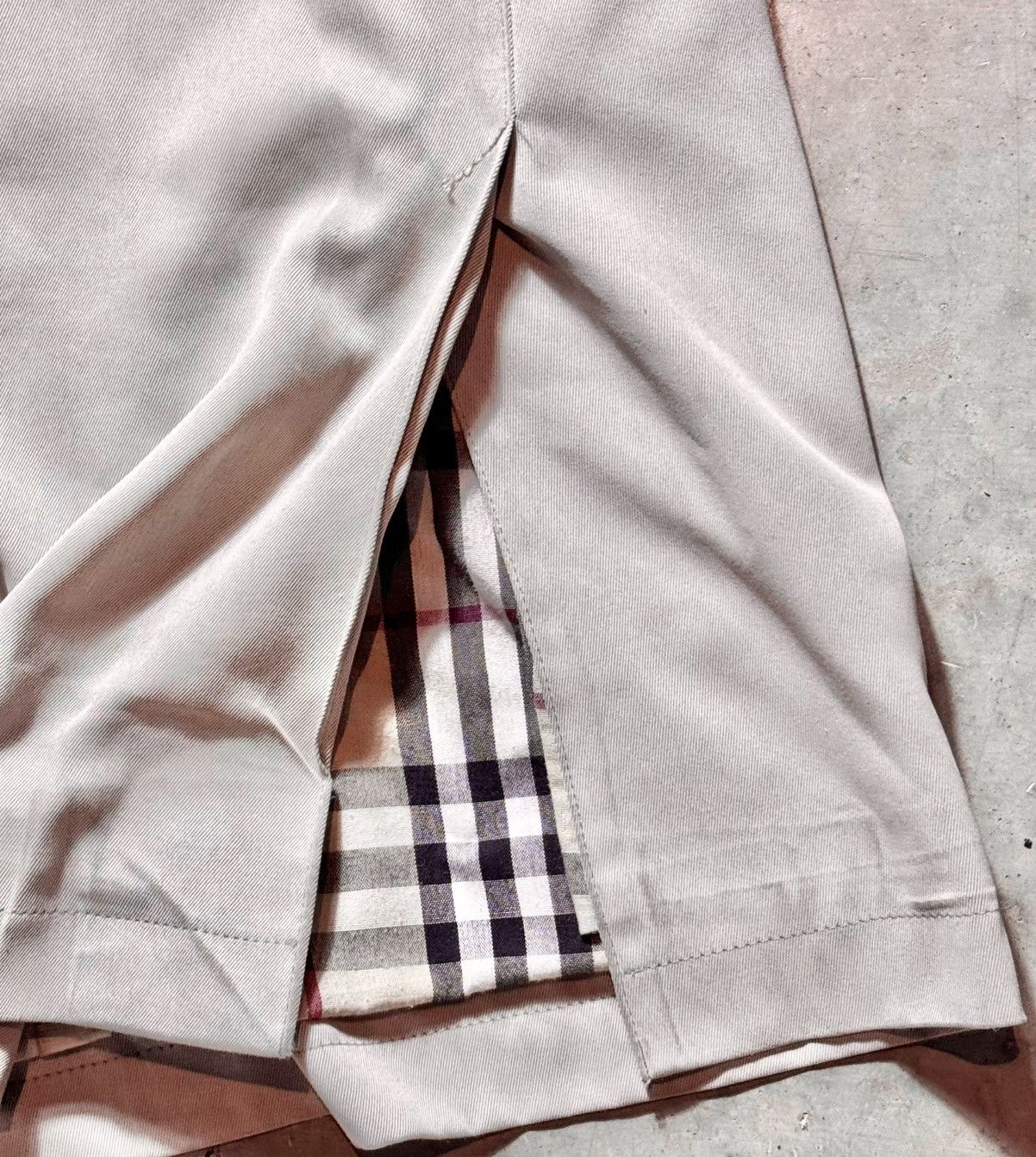 Burberry × Vintage Vintage Women’s Burberry London Nova Check Coat Size 34 Size XXS / US 00 / IT 34 - 11 Thumbnail