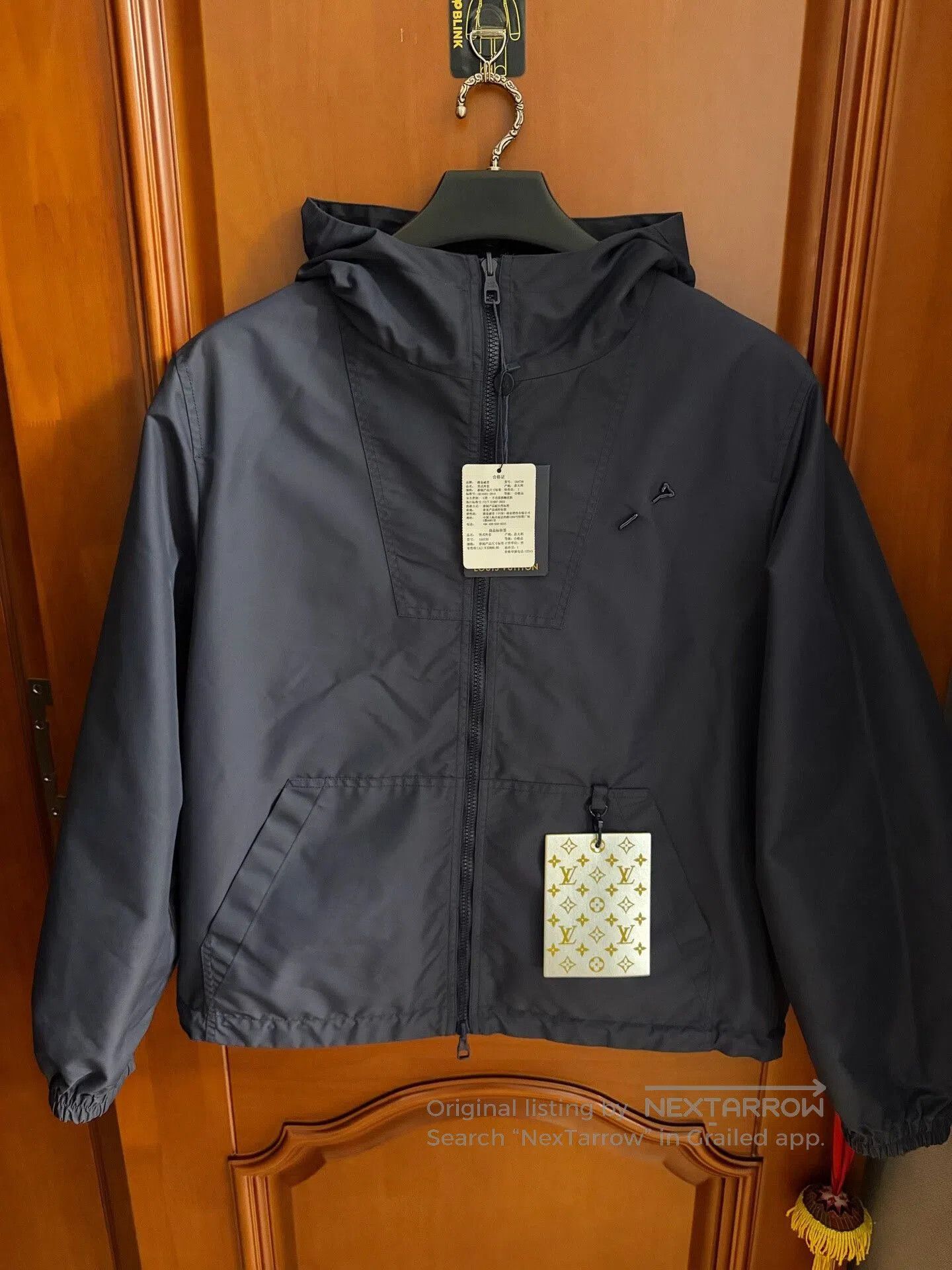 Louis Vuitton louis vuitton reversible logo printed jacket. Size US L / EU 52-54 / 3 - 3 Thumbnail