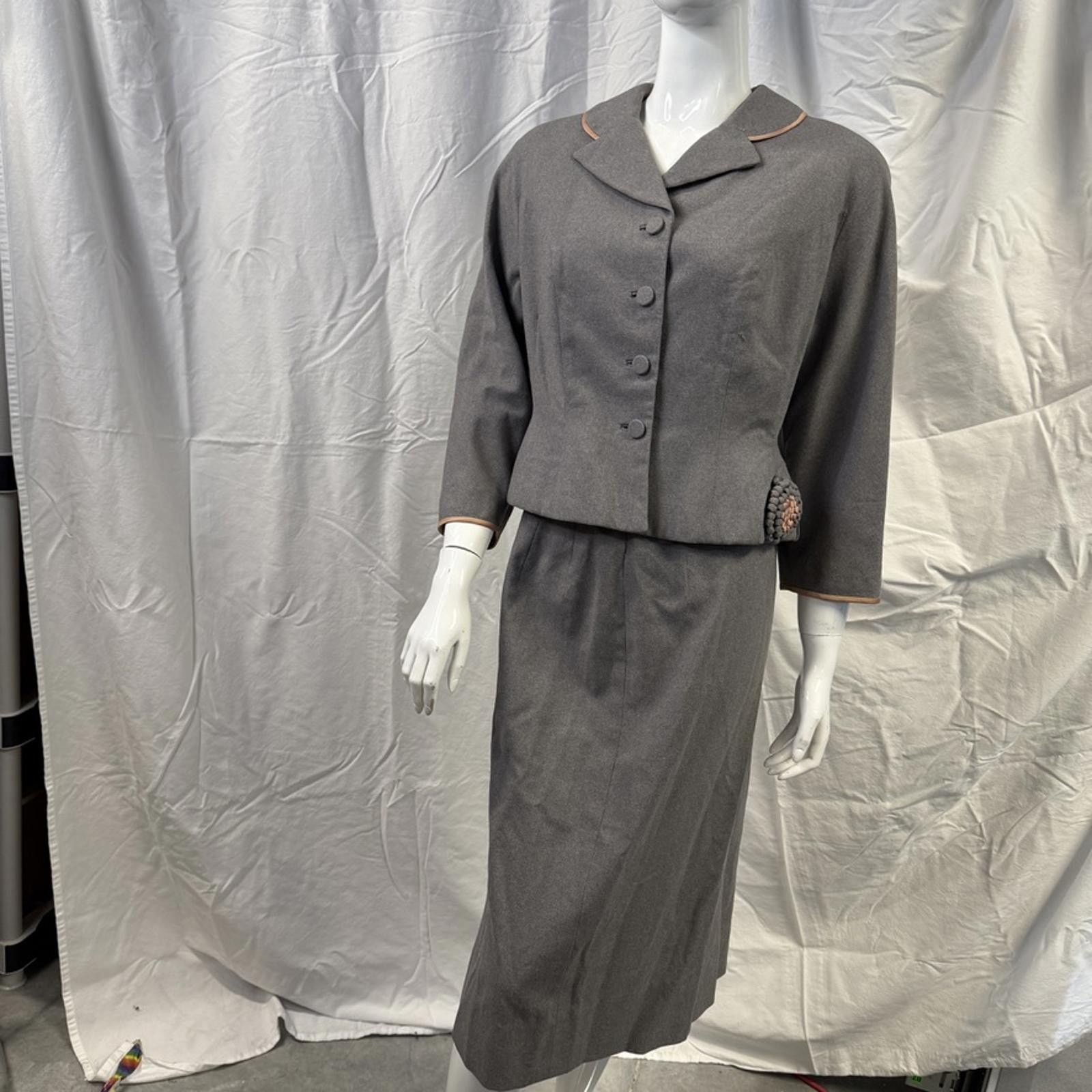 Vintage 1950s Vtg Gray Women’s Suit Wiggle Skirt Jacket Rockabilly M Size M / US 6-8 / IT 42-44 - 1 Thumbnail