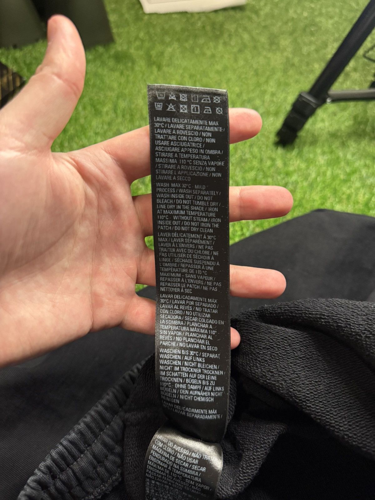 Balenciaga Balenciaga Size Sticker Sweatpants Size US 30 / EU 46 - 12 Thumbnail