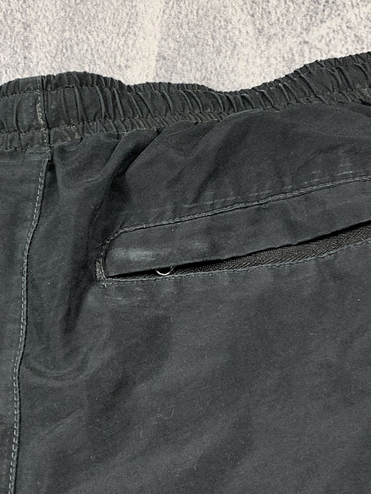 Nike × Vintage Vintage Nike trashed shorts swoosh streetwear Y2K size M Size US 32 / EU 48 - 9 Thumbnail