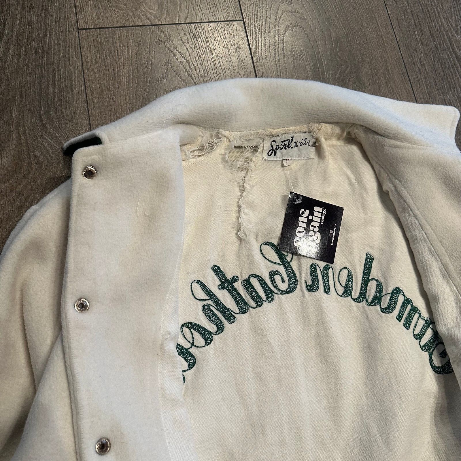 Vintage Vintage Camden Catholic Heavy Fleece Varsity Jacket M Size US M / EU 48-50 / 2 - 7 Thumbnail