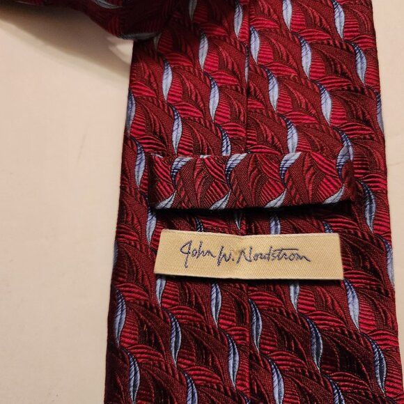 Nordstrom John W. Nordstrom men's new red 100%silk tie 3 1/2" X 62" Size ONE SIZE - 2 Thumbnail