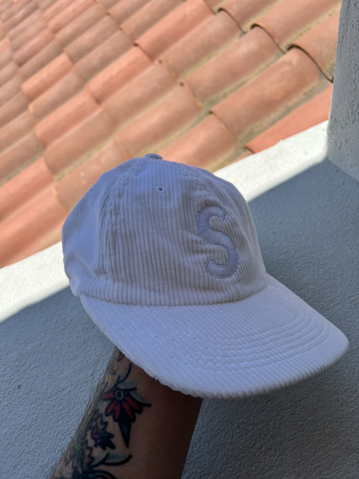 Supreme Corduroy Supreme S Hat White Size ONE SIZE - 5 Thumbnail