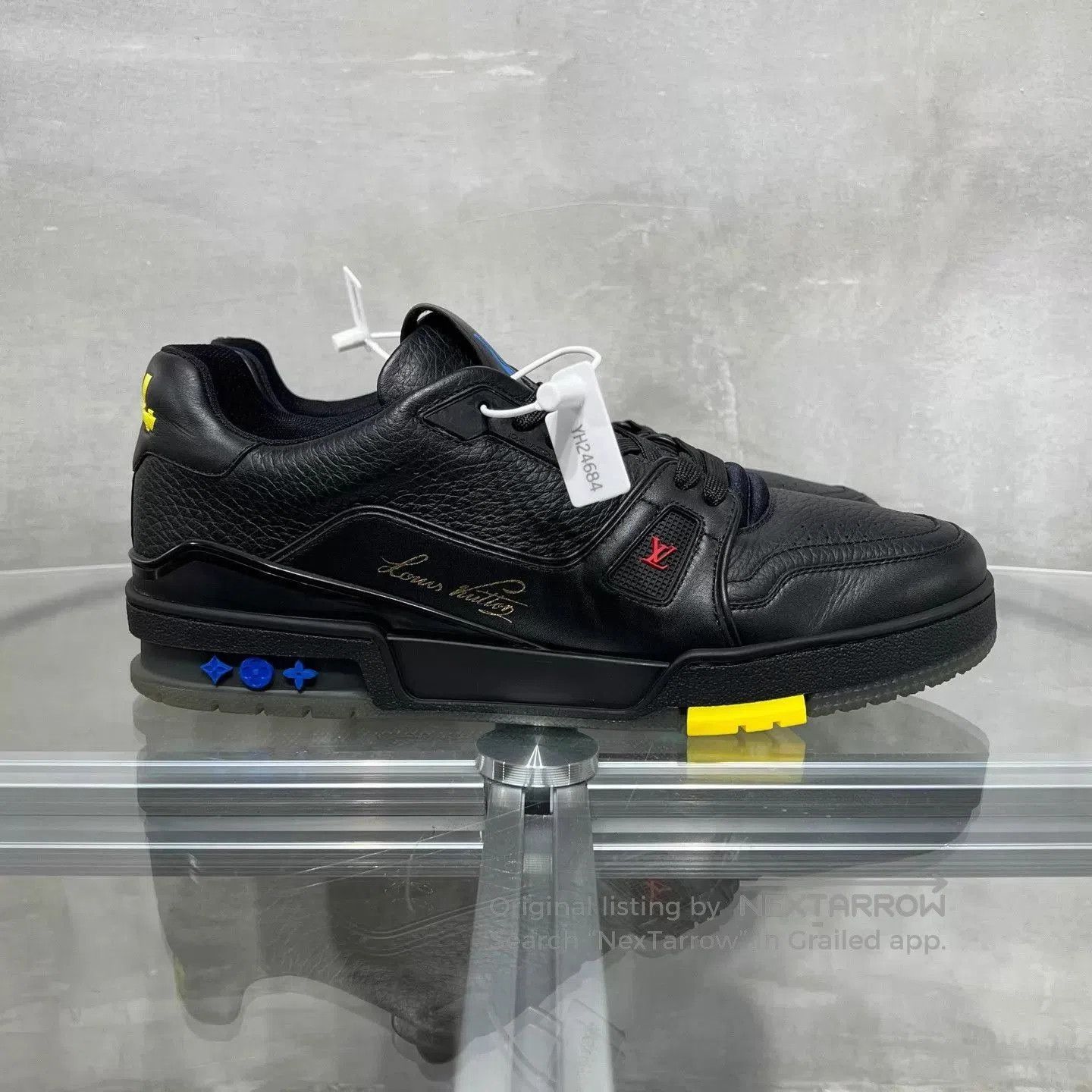 Louis Vuitton Black Low-Top Leather Sneakers. Size US 9.5 / EU 42-43 - 4 Thumbnail