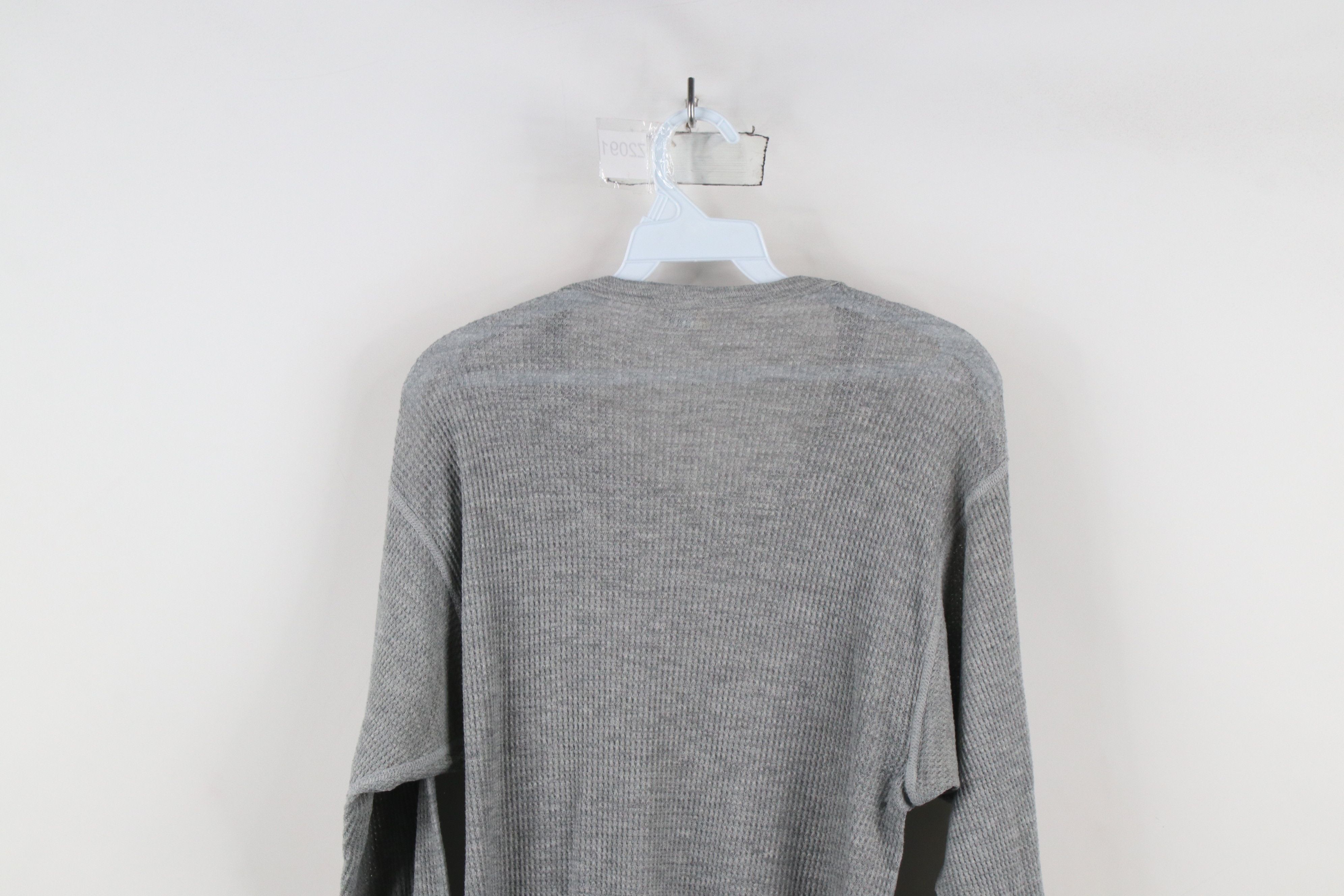 Vintage Vintage 70s Streetwear Thermal Waffle Knit T-Shirt Gray USA Size US XL / EU 56 / 4 - 11 Thumbnail