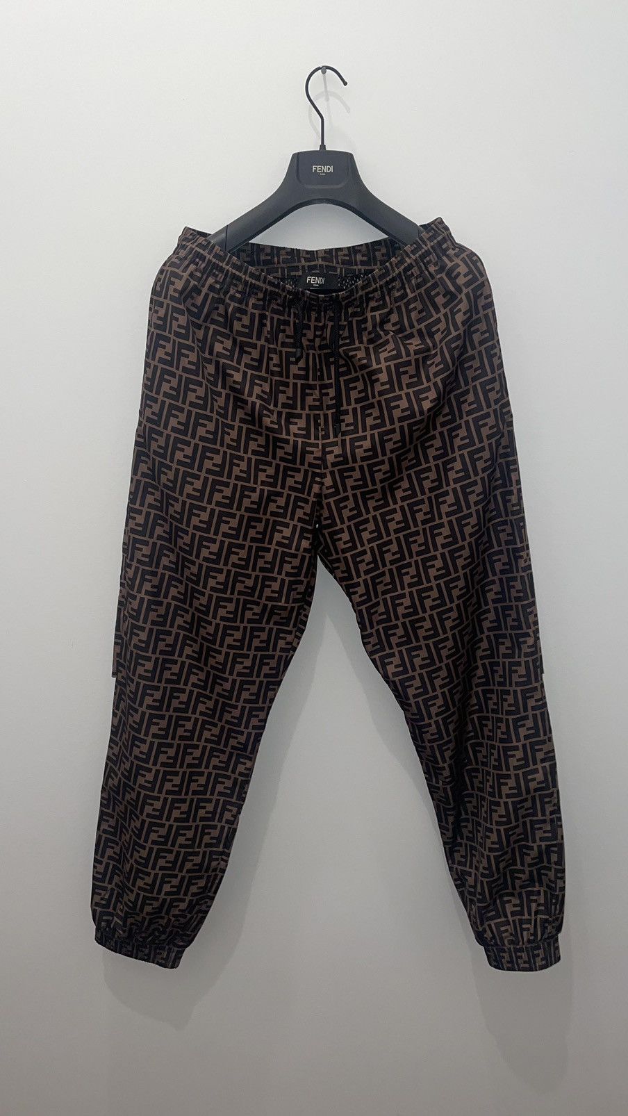 Fendi Fendi brown nylon pants sz 48 (XL) new Jogging pants Size US 32 / EU 48 - 1 Thumbnail