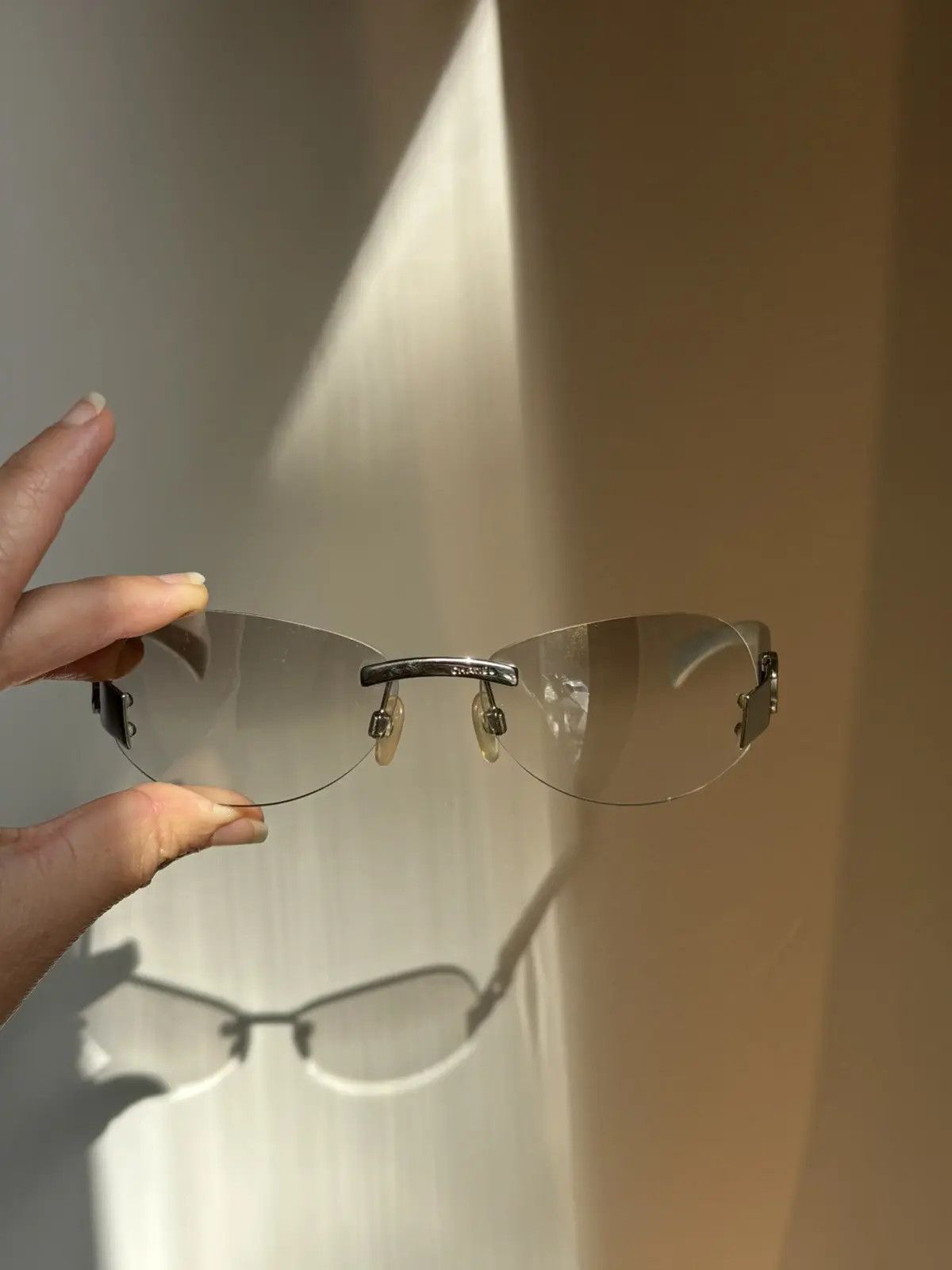 Chanel × Vintage CHANEL Sunglasses 4037 Rimless Rhinestone 4017 Shields RI832 Size ONE SIZE - 7 Thumbnail