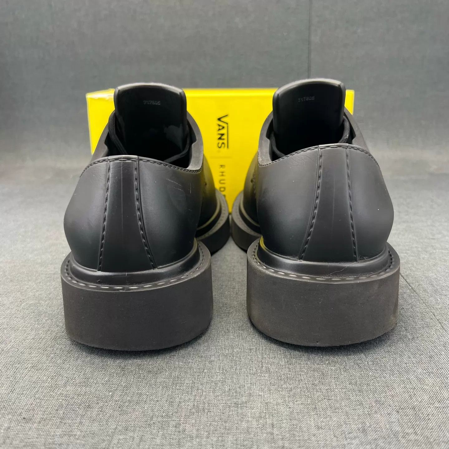 Balenciaga Balenciaga Mickey Sneaker 40 Boxed New Size US 7 / EU 40 - 4 Thumbnail