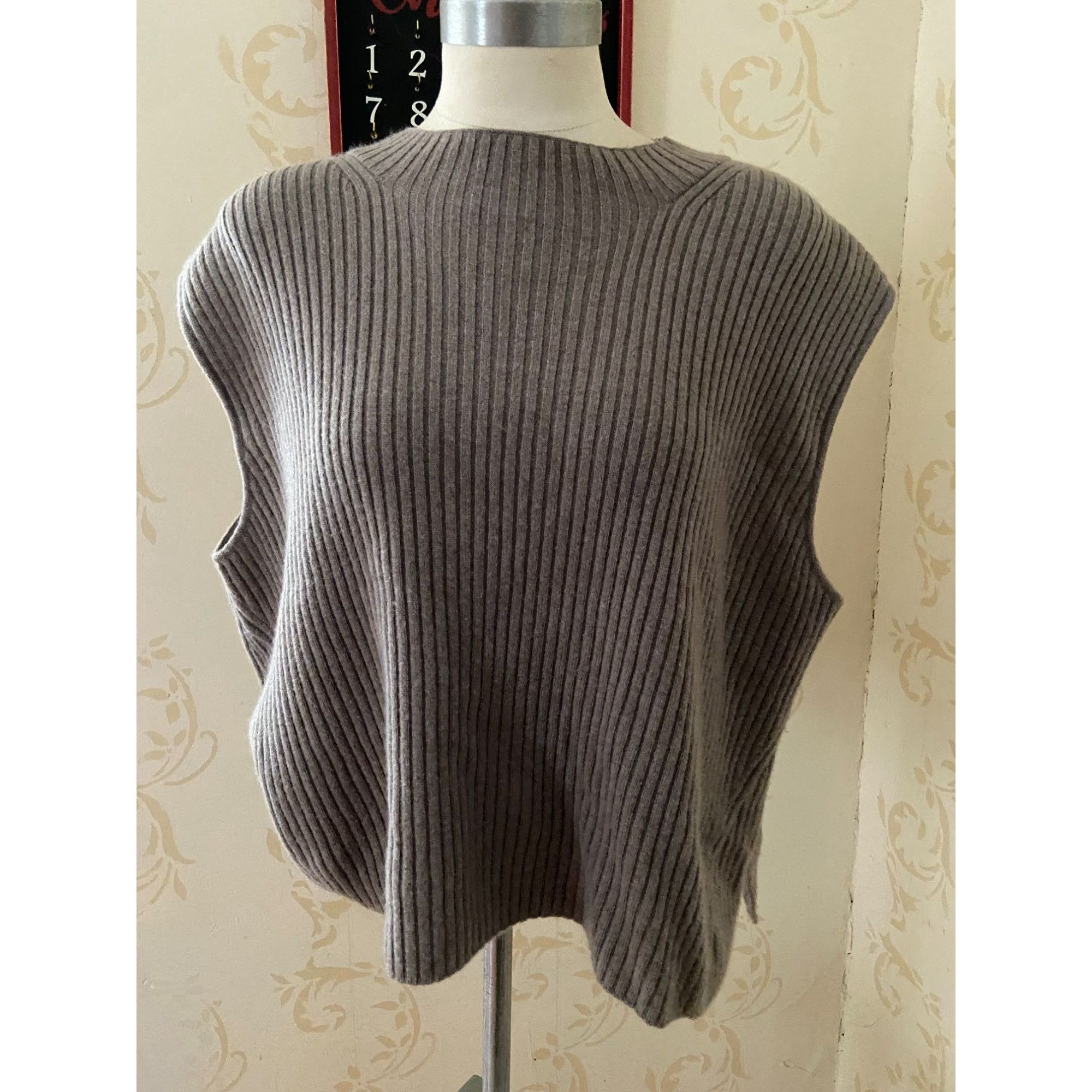 image of St John Couture Ladies XL St. John Beige Ribbed Sweater - Beautiful, Women's