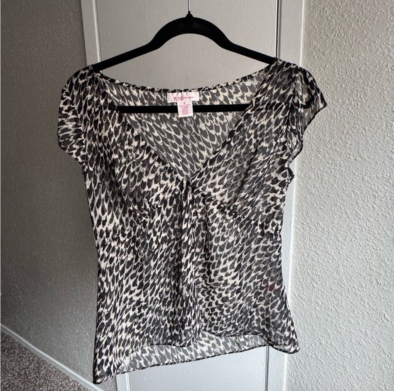 Nine West Nine & Co - Sheer Animal Print Blouse Lightweight V-Neck Top Size M / US 6-8 / IT 42-44 - 1 Thumbnail
