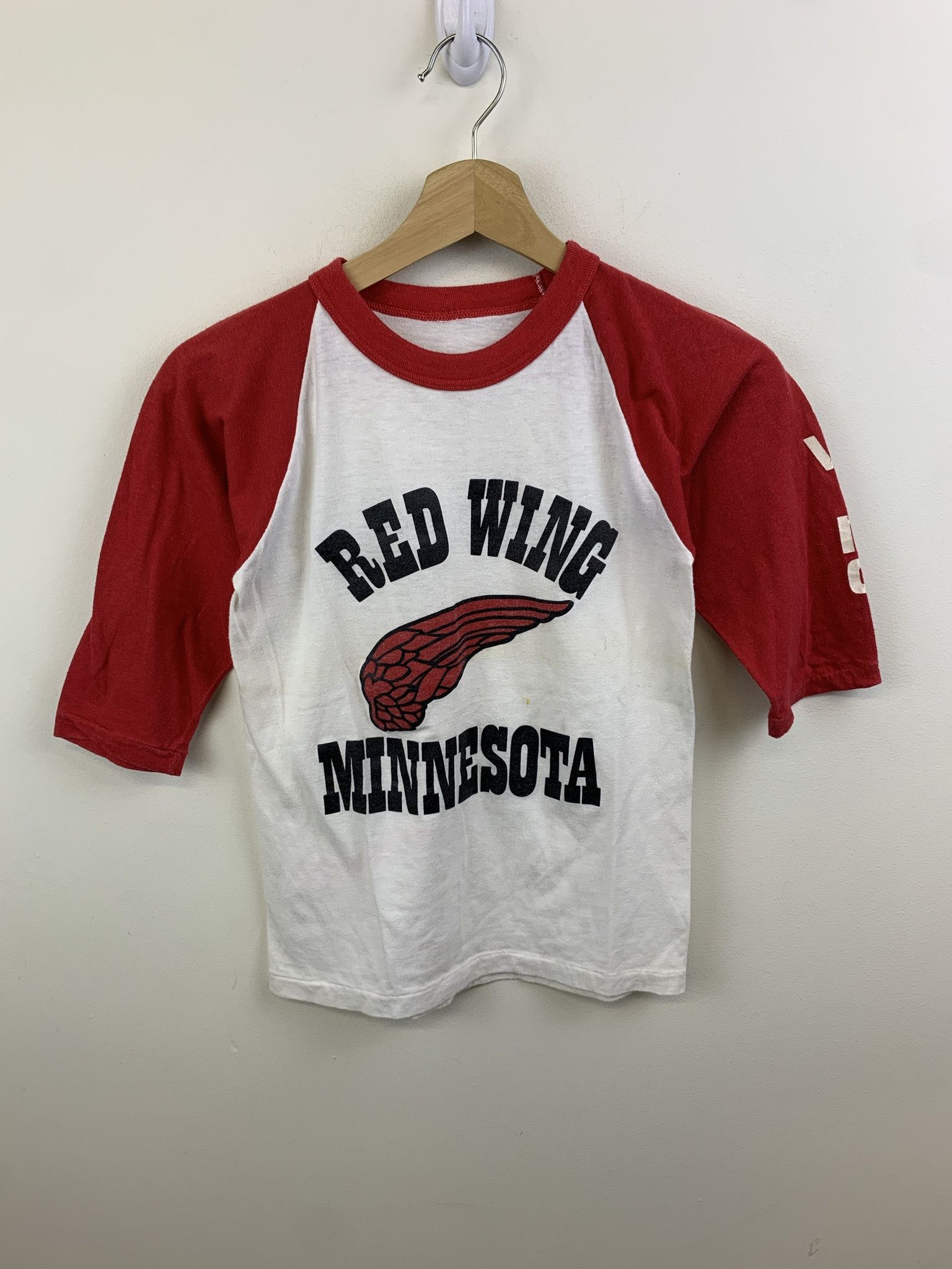 Vacation Vintage 1980s Red Wing Minnesota Single Stitch Raglan Shirt Size XS Size US XS / EU 42 / 0 - 1 Thumbnail