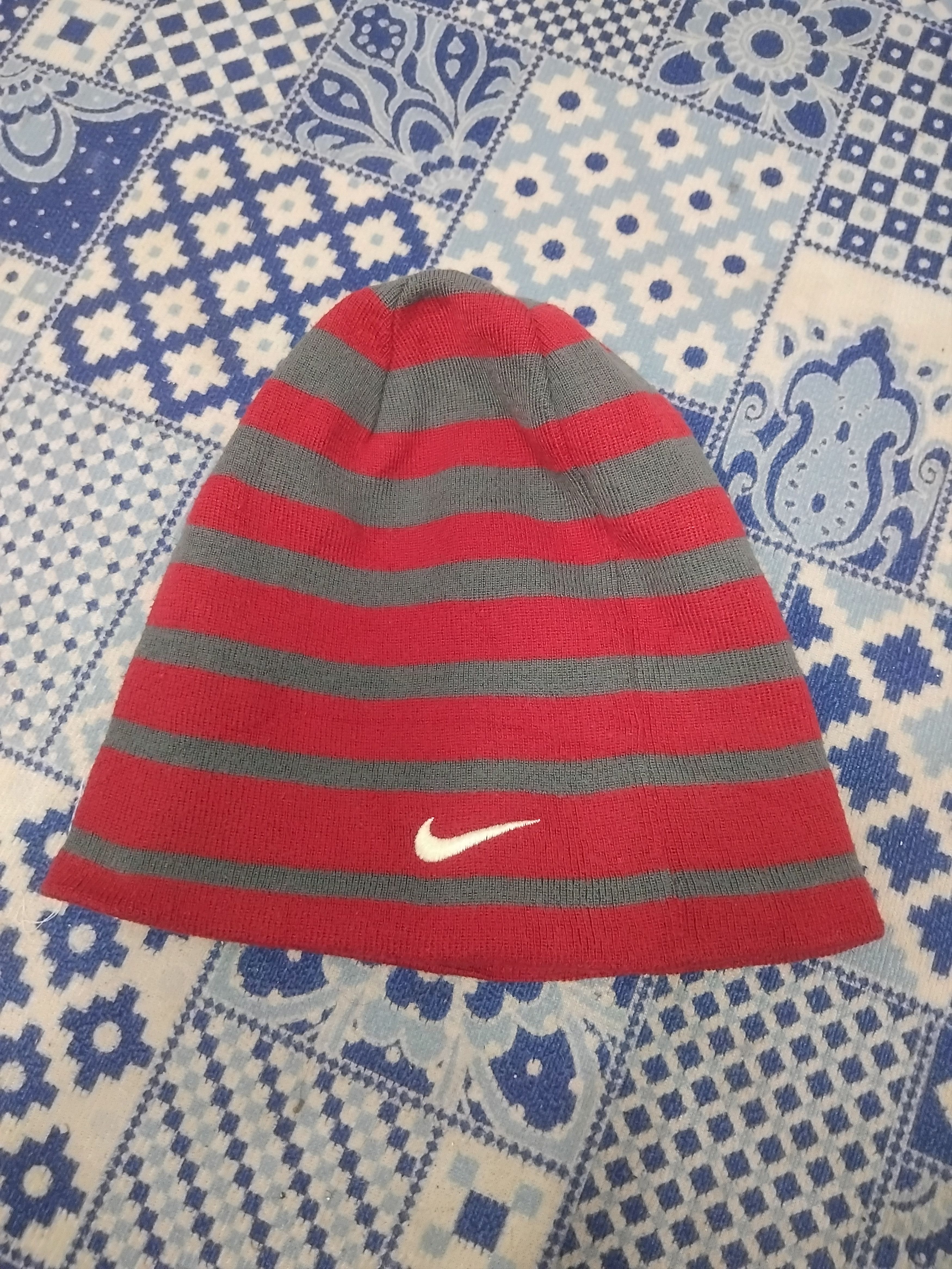 Japanese Brand Nike reversible red colour beanie Size ONE SIZE - 2 Thumbnail