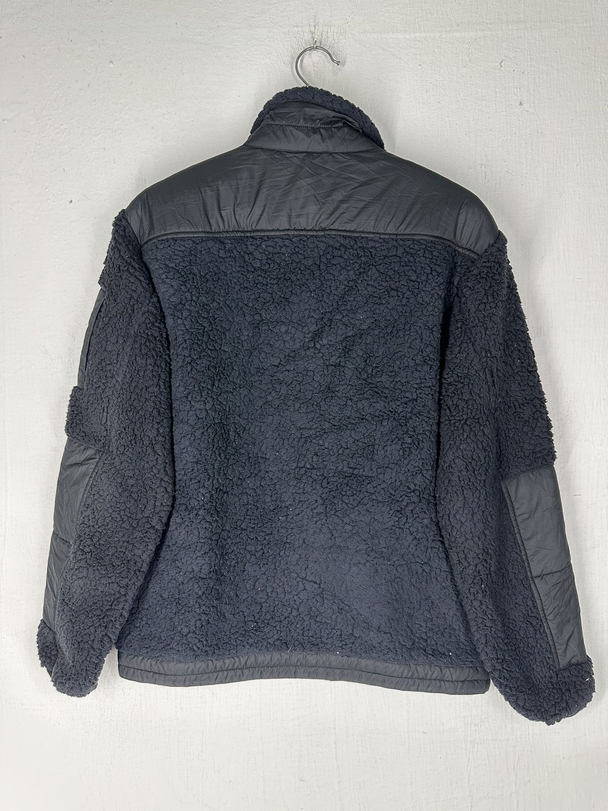 Jun Takahashi × Undercover × Uniqlo Undercover Jun Takahashi Collaboration Fleece Pocket Jacket Size US M / EU 48-50 / 2 - 10 Thumbnail