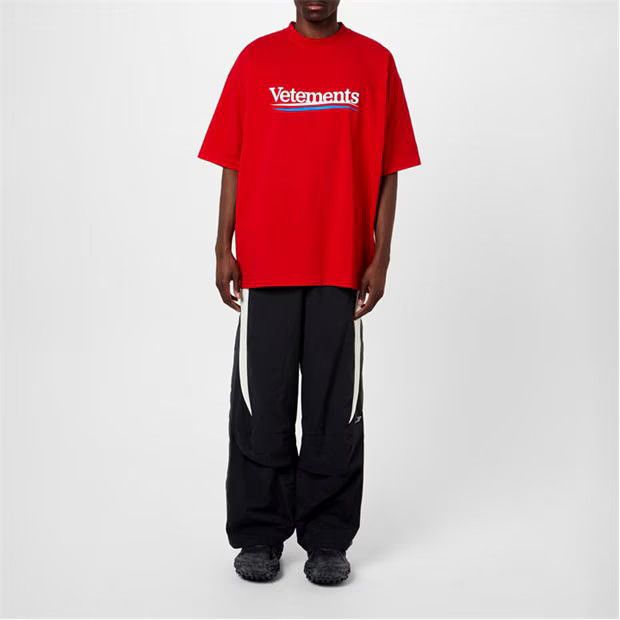 Vetements o1g2r1mq0824 Campaign Logo-T-Shirt in Red Size US S / EU 44-46 / 1 - 6 Thumbnail