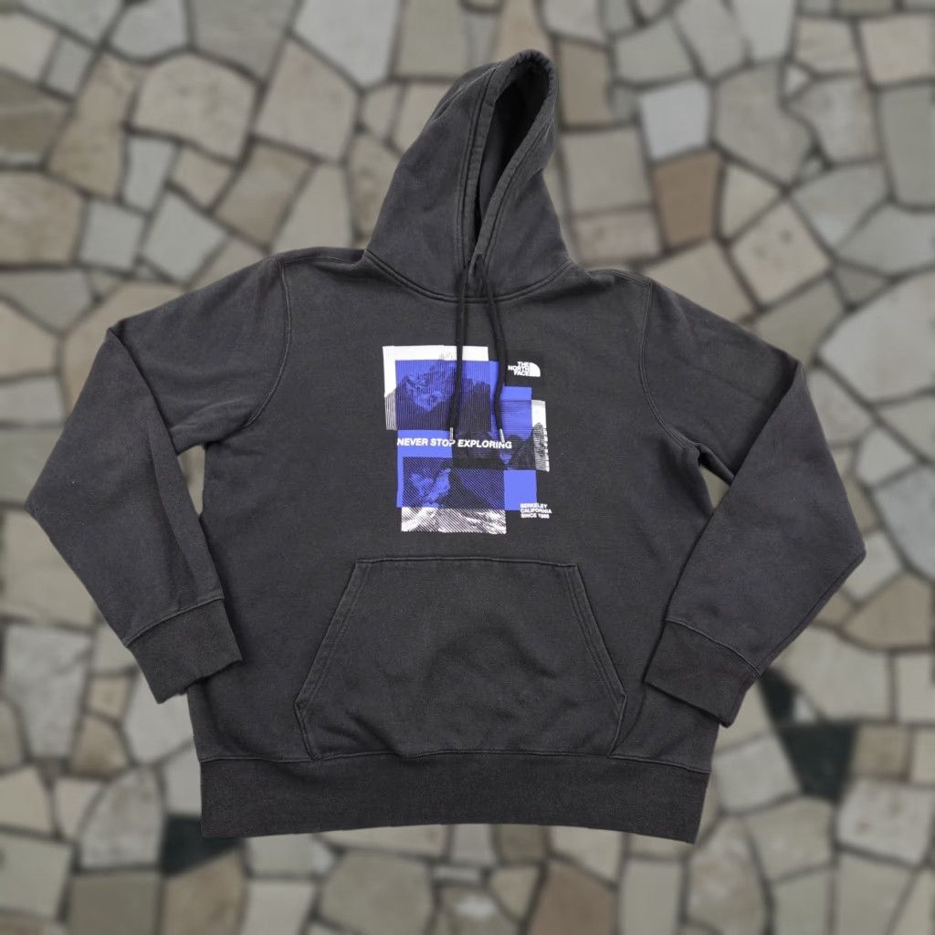 The North Face VINTAGE The North Face Hoodie Mens L Black Blue Never Stop Exploring Pullover Sweatshirt Size US L / EU 52-54 / 3 - 1 Thumbnail