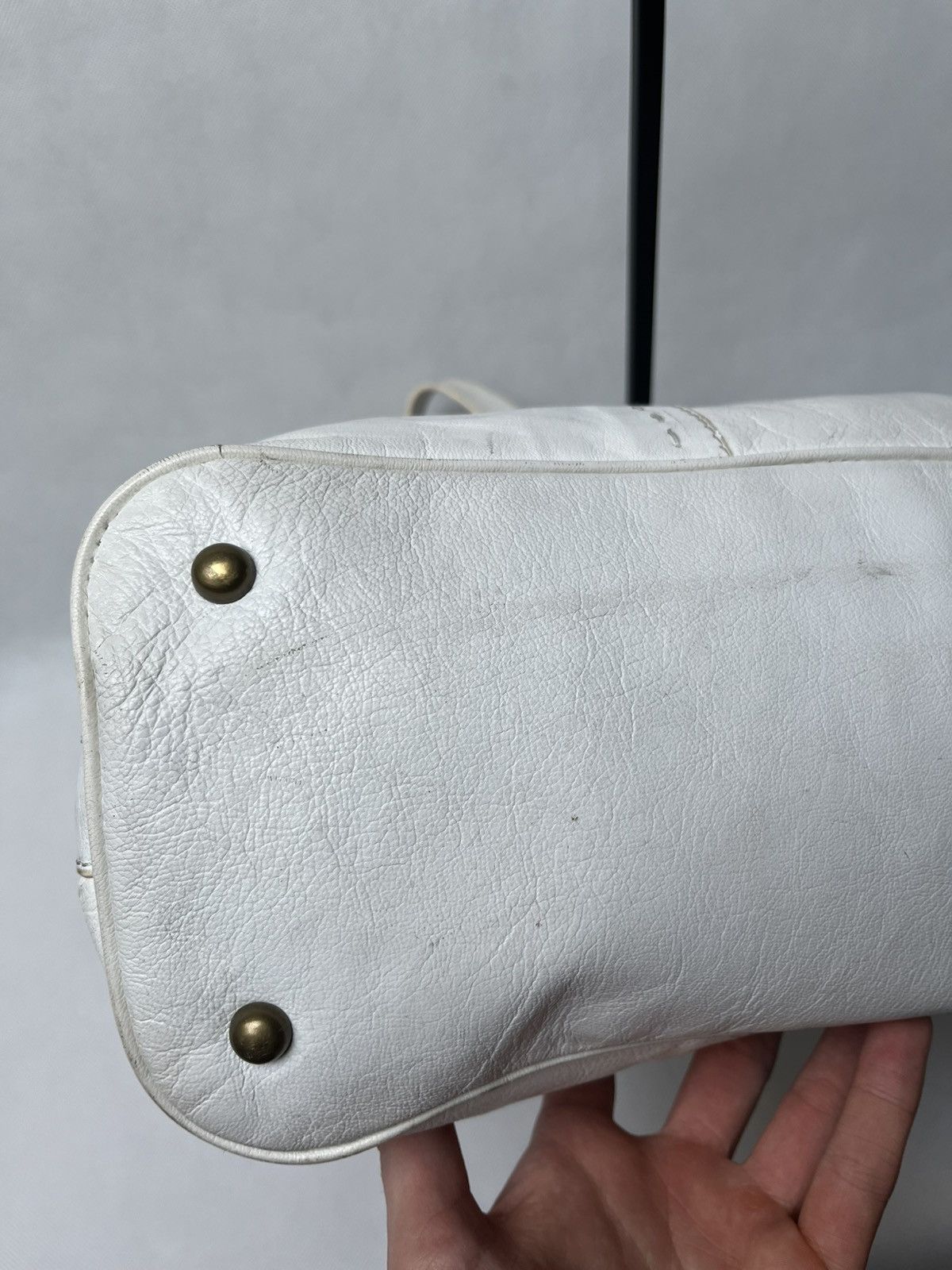 Yves Saint Laurent Yves Saint Laurent rive gauche Muse white leather hand bag Size ONE SIZE - 19 Thumbnail