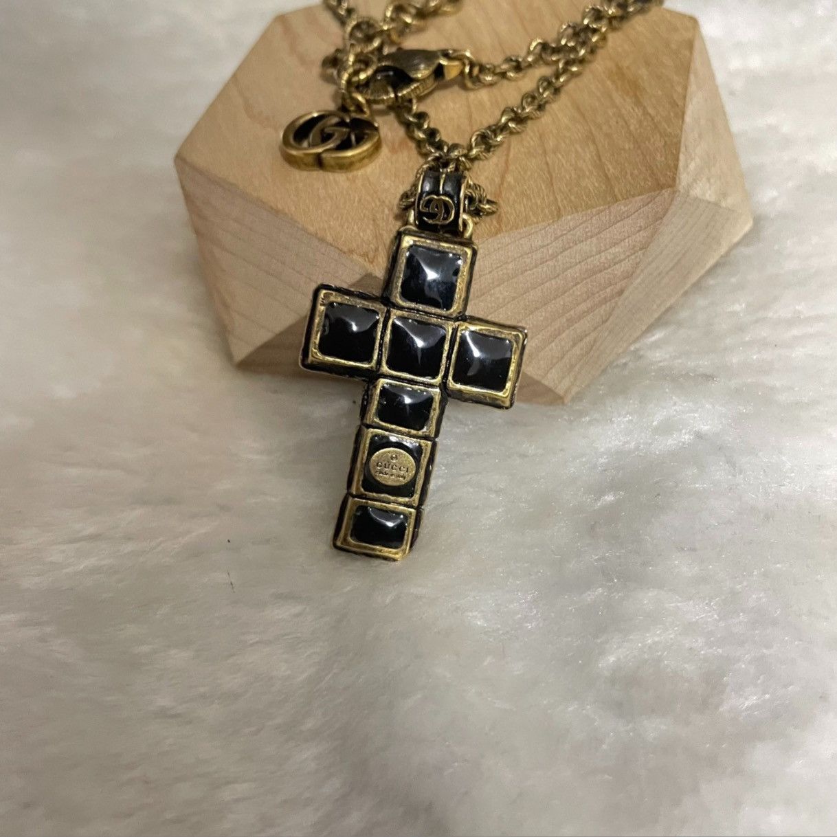 Gucci Gucci runway metal enamel cross necklace Size ONE SIZE - 2 Thumbnail