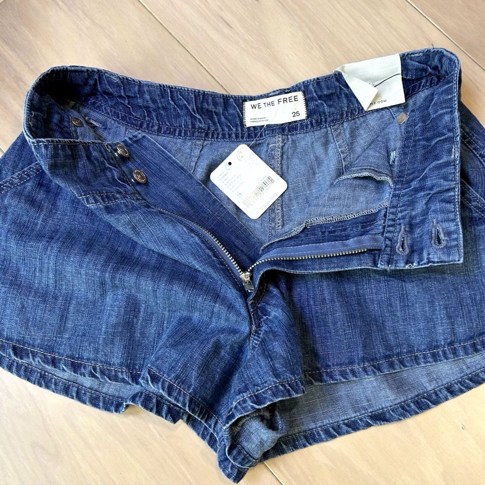 Free People VINTAGE Free People We The Free Riverside Denim Shorts Women’s 25 Casual High Rise 25 Blue Bohemian Womens Size 42" / US 20 - 3 Thumbnail