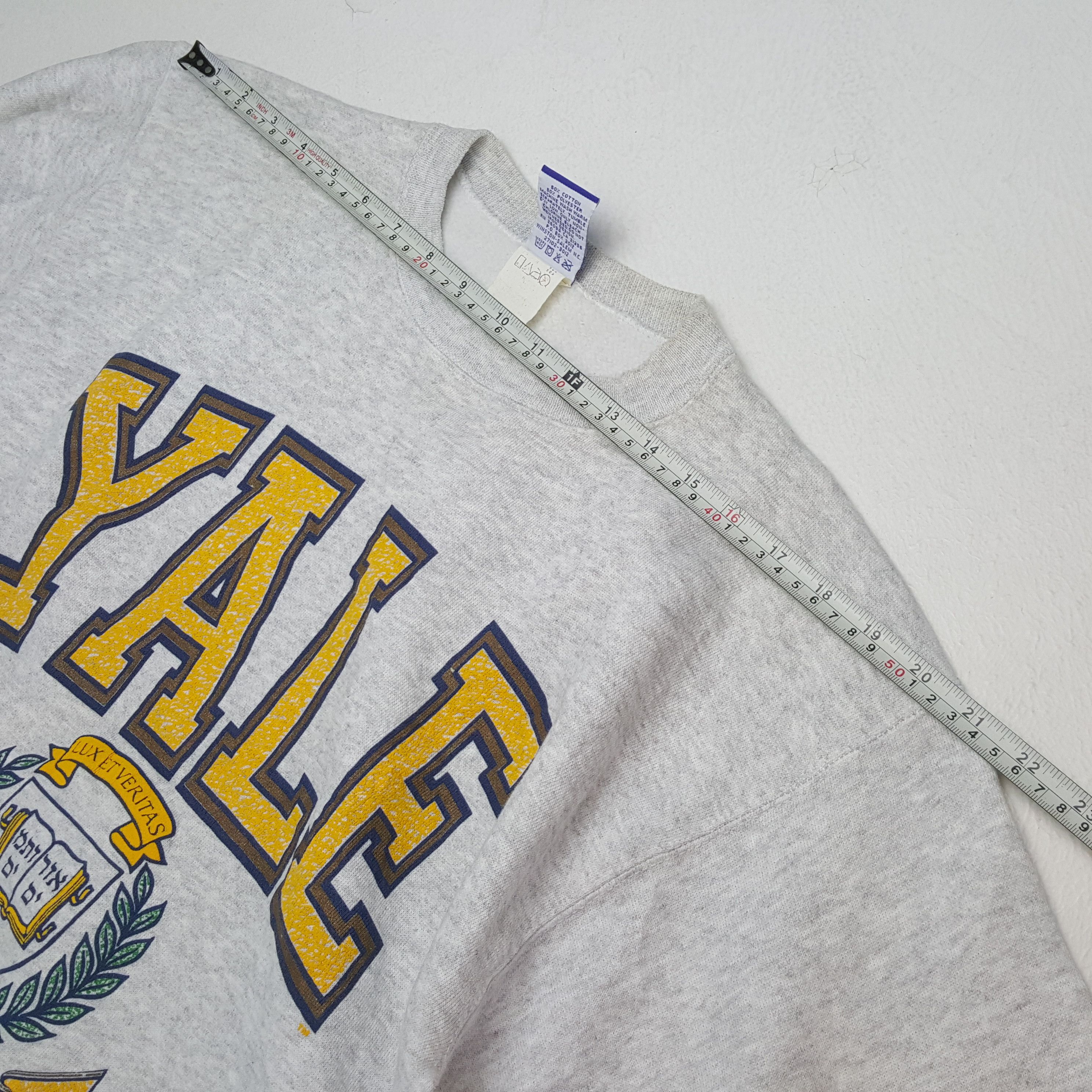 Champion × Vintage YALE CHAMPION Sweatshirt University Style Size US M / EU 48-50 / 2 - 4 Thumbnail