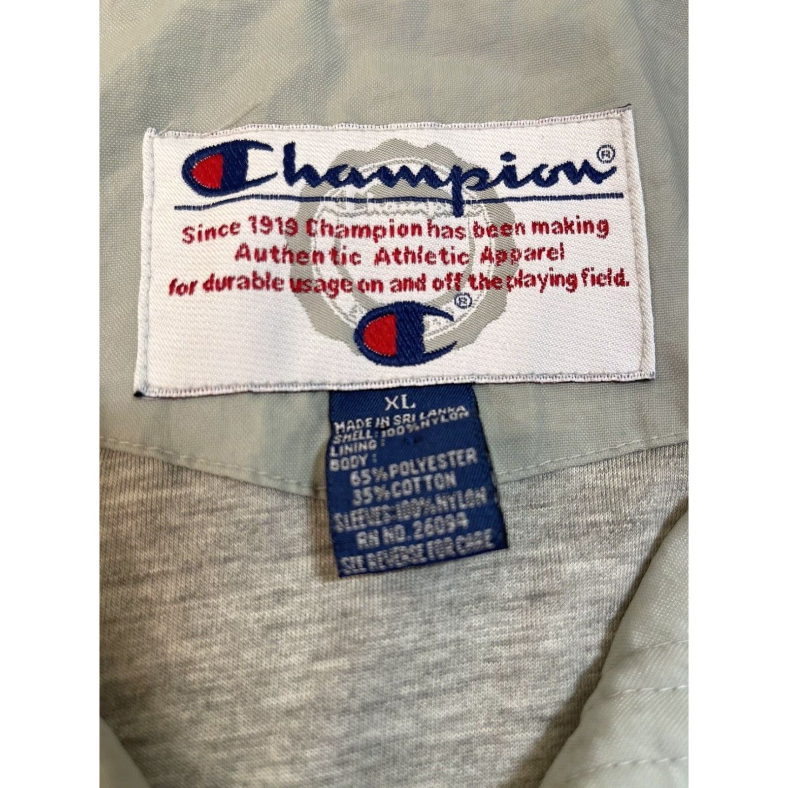 Champion VINTAGE Champion Lined Windbreaker Jacket Full Zip Coat Outdoor C Logo XL Men? (But gender not specified) Size US XL / EU 56 / 4 - 3 Thumbnail