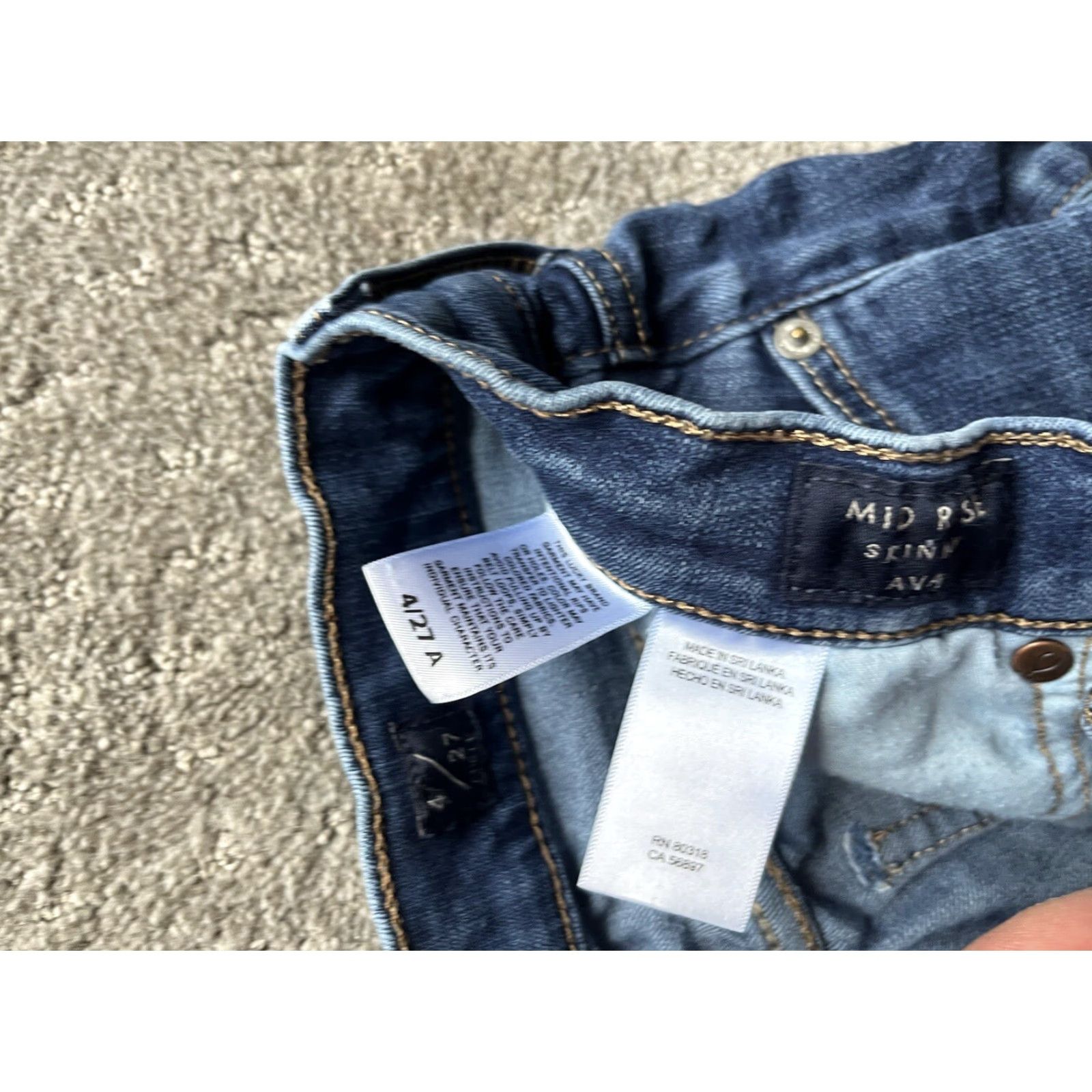 Lucky Brand VINTAGE Lucky Brand Mid Rise Skinny Jeans Size 4/27 Dark Wash Blue Denim Womens Size 27" / US 4 / IT 40 - 7 Thumbnail