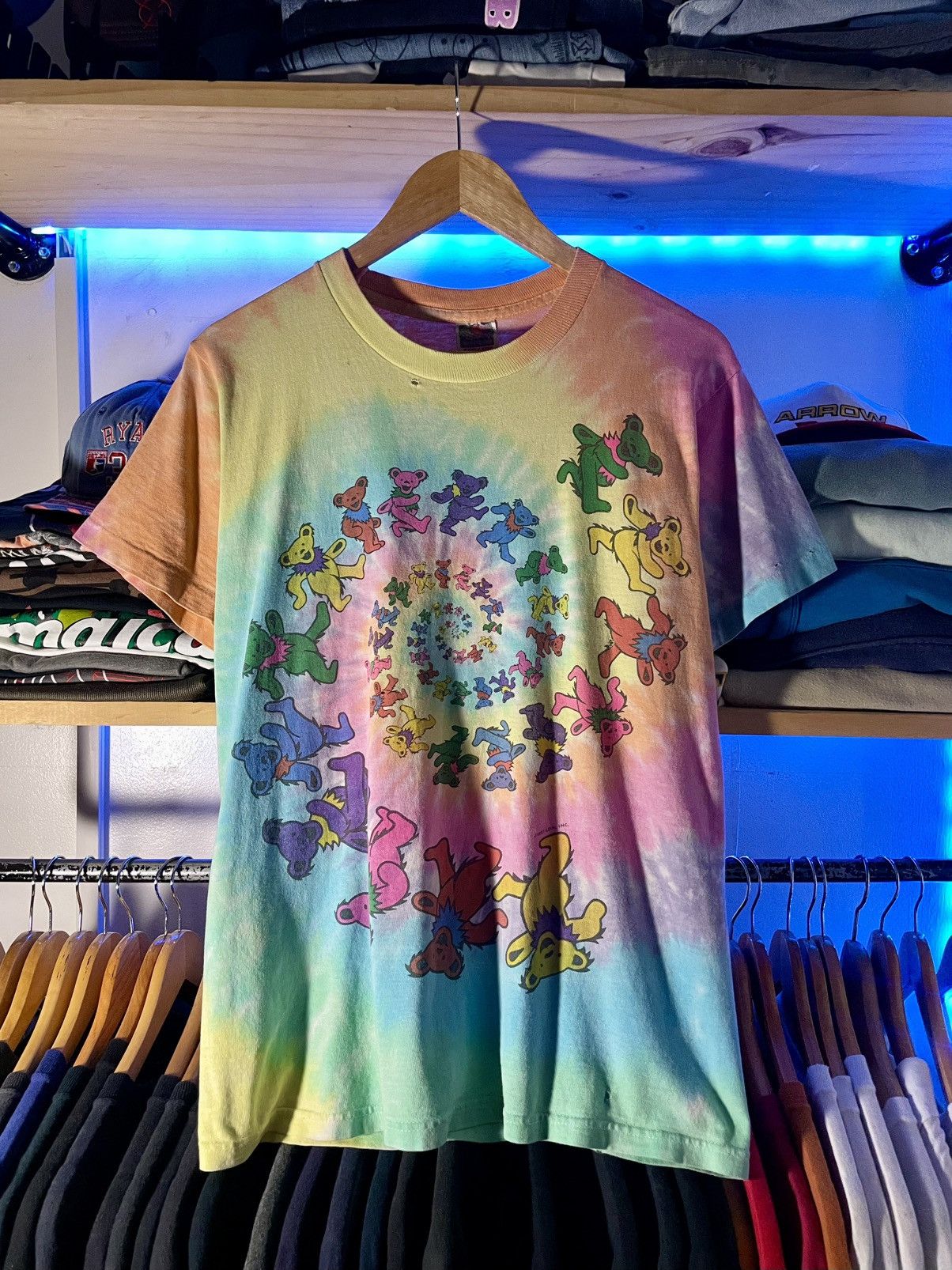 Band Tees 1997 vtg Grateful Dead Spiral Dancing Bears tee Size US S / EU 44-46 / 1 - 1 Thumbnail