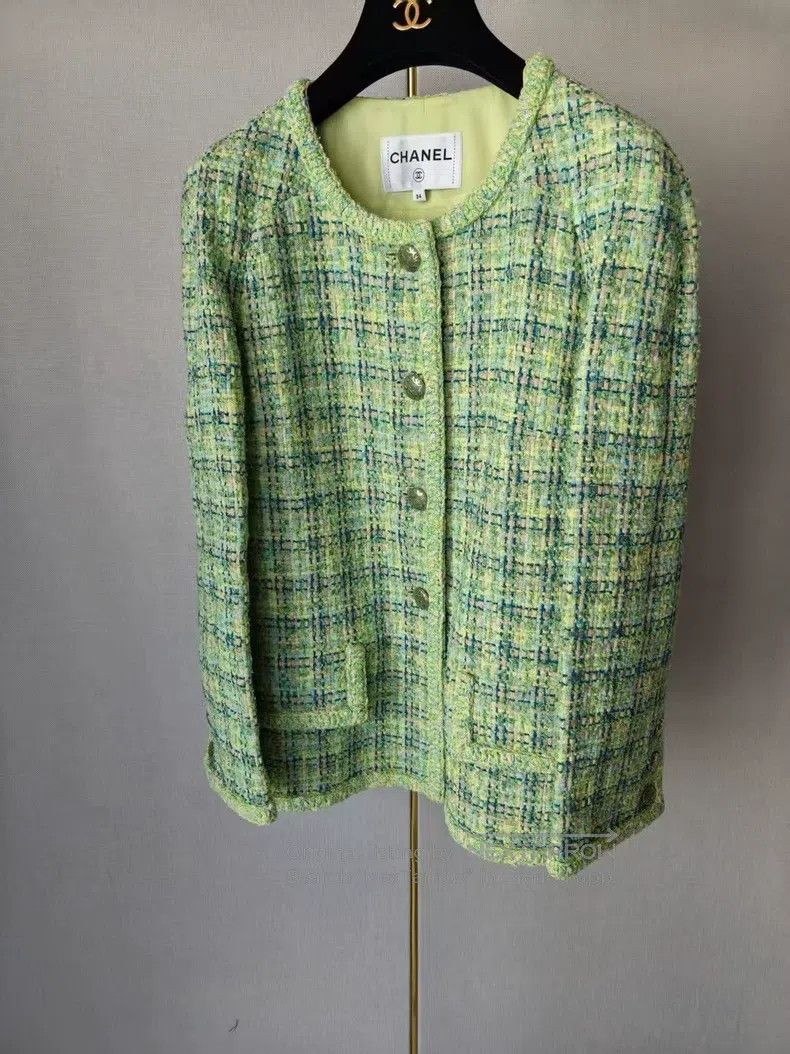 Chanel Chanel Green coat Size XXS / US 00 / IT 34 - 1 Thumbnail