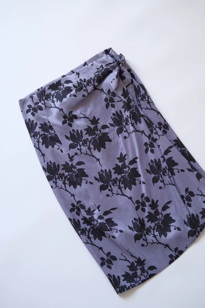 Dries Van Noten Dries Van Noten size:40 Purple Garden Series Silk skirt Size 39" - 3 Thumbnail