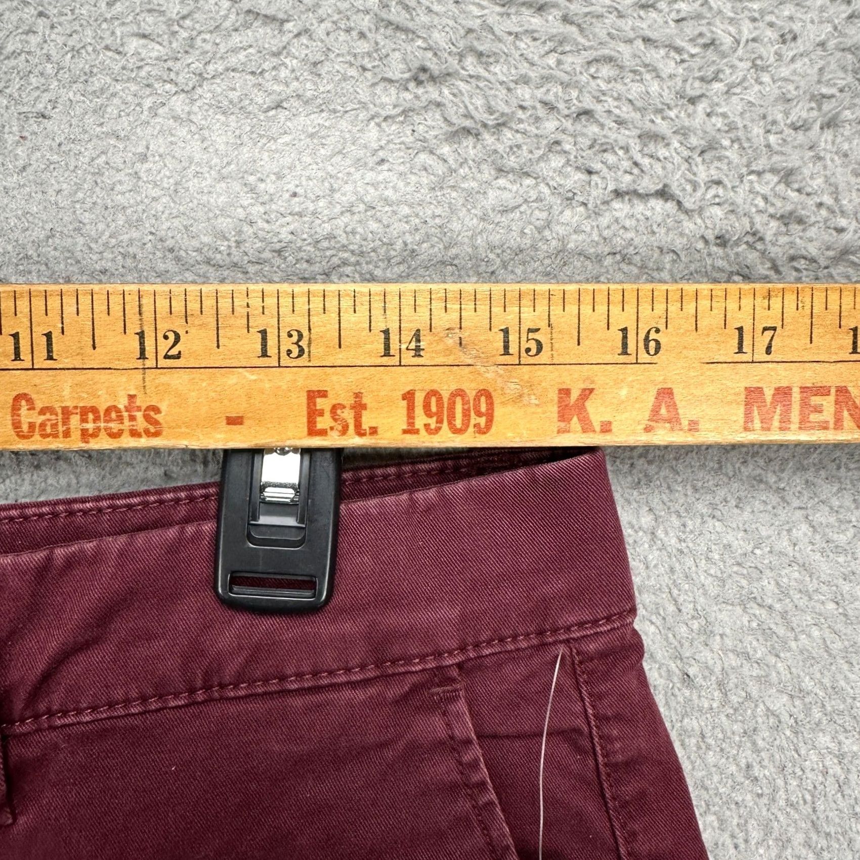 Gap GAP Mens Essential Khaki Shorts 30X10 Khakis Adult Casual Outdoor Walking Comfort Flat Front Pockets NEW Red Mens Size US 30 / EU 46 - 6 Thumbnail