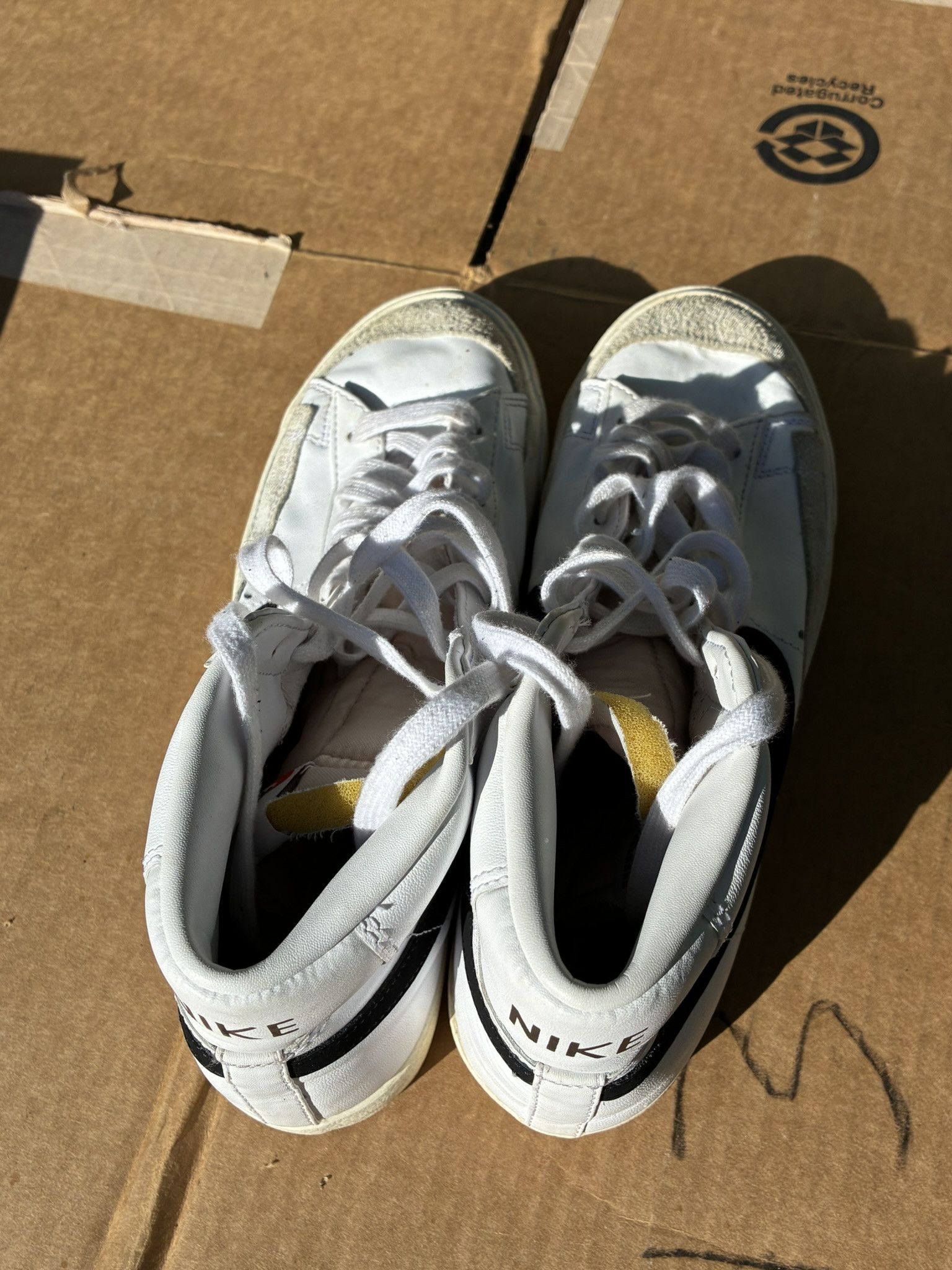 Other Nike Blazer Mid '77 Vintage White Black Lifestyle Retro 8.5 Size US 8.5 / EU 41-42 - 4 Thumbnail