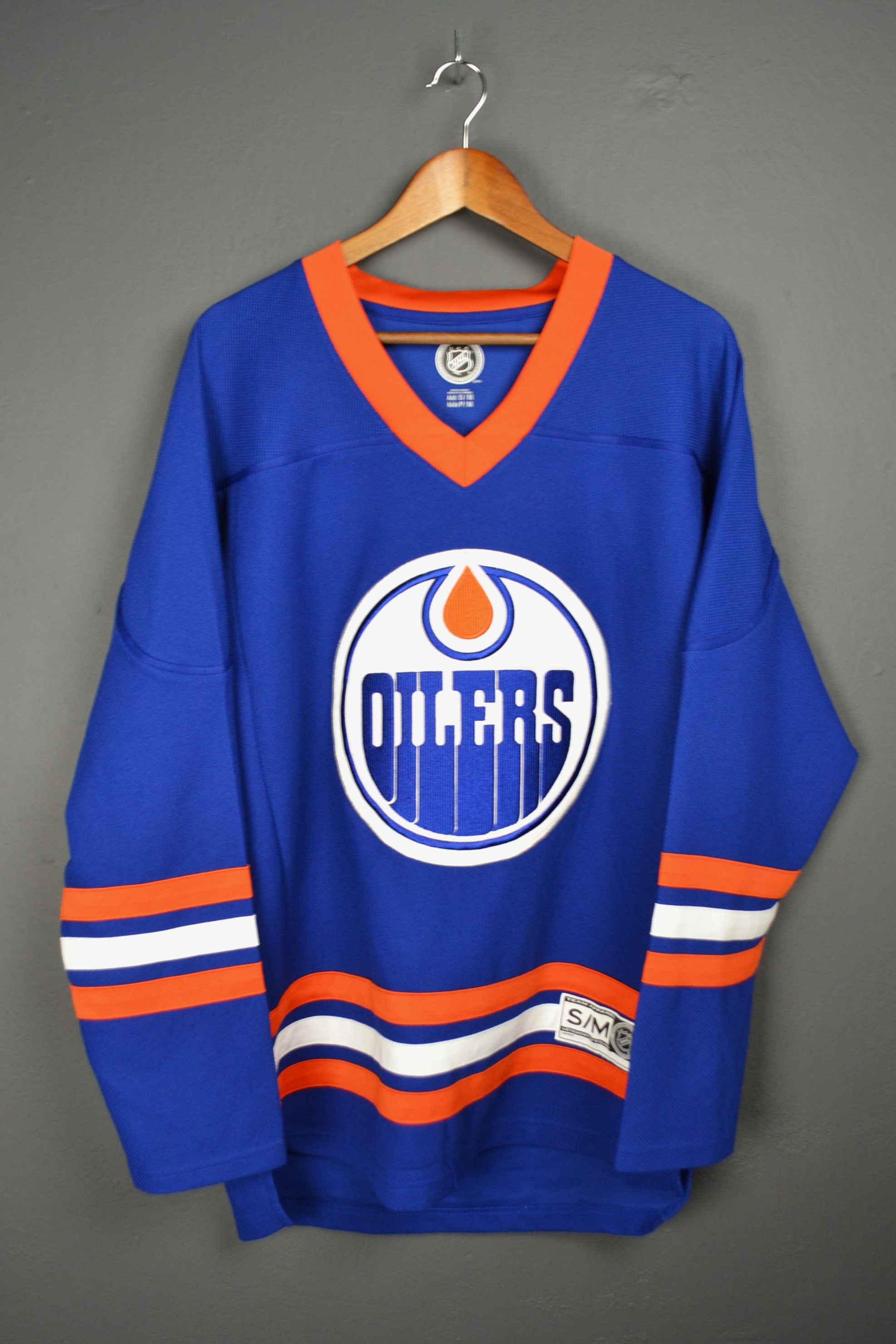 Other Edmonton Oilers NHL Jersey Men's S/M size Size US S / EU 44-46 / 1 - 1 Thumbnail