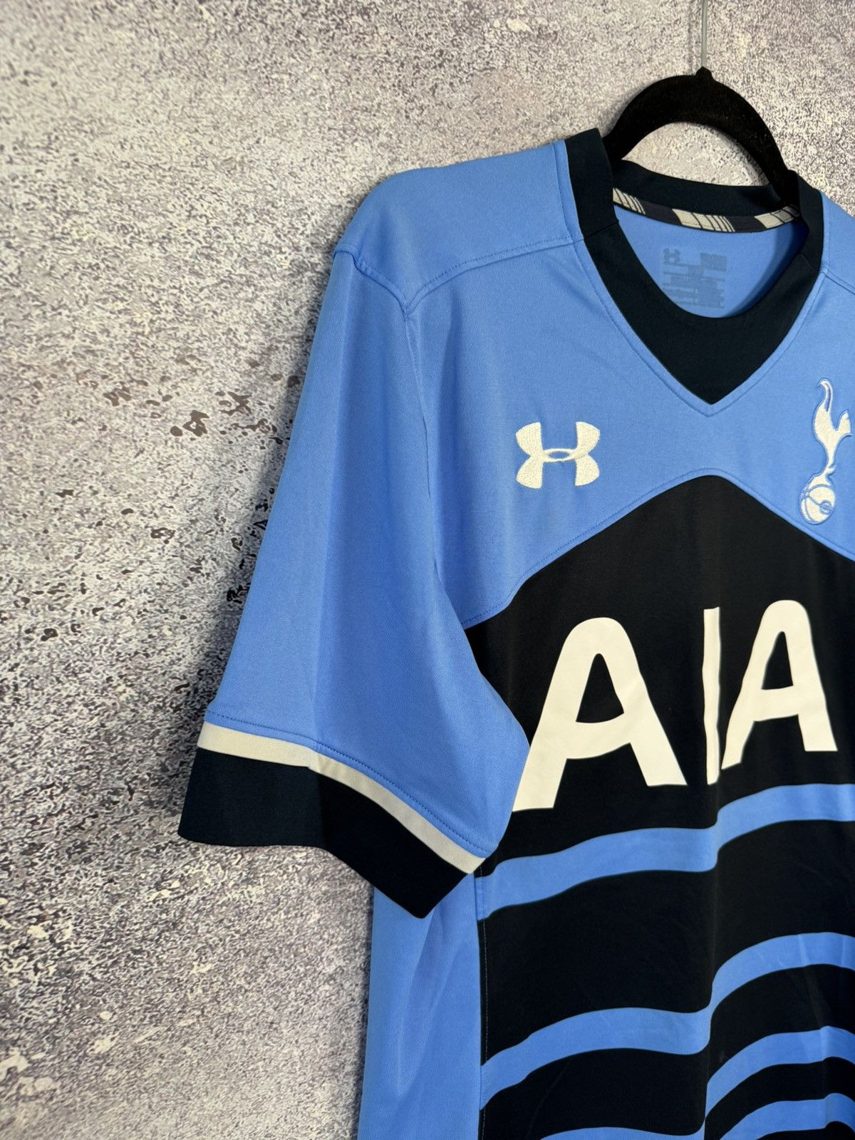 Under Armour × Vintage Vintage Tottenham 2015/16 Under Armour Jersey Blokcore M sz Size US M / EU 48-50 / 2 - 5 Thumbnail