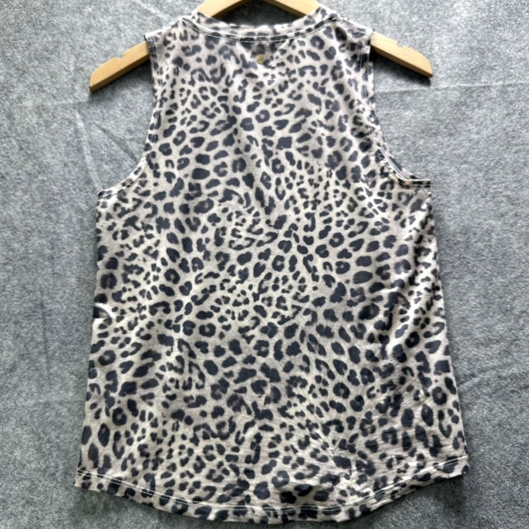 Spiritual Gangster Spiritual Gangster Tank Top Womens Medium Beige Leopard Print Sleeveless Yoga Shirt Sleeveless Shirt Casual Activewear Modern Logo Size M / US 6-8 / IT 42-44 - 6 Thumbnail