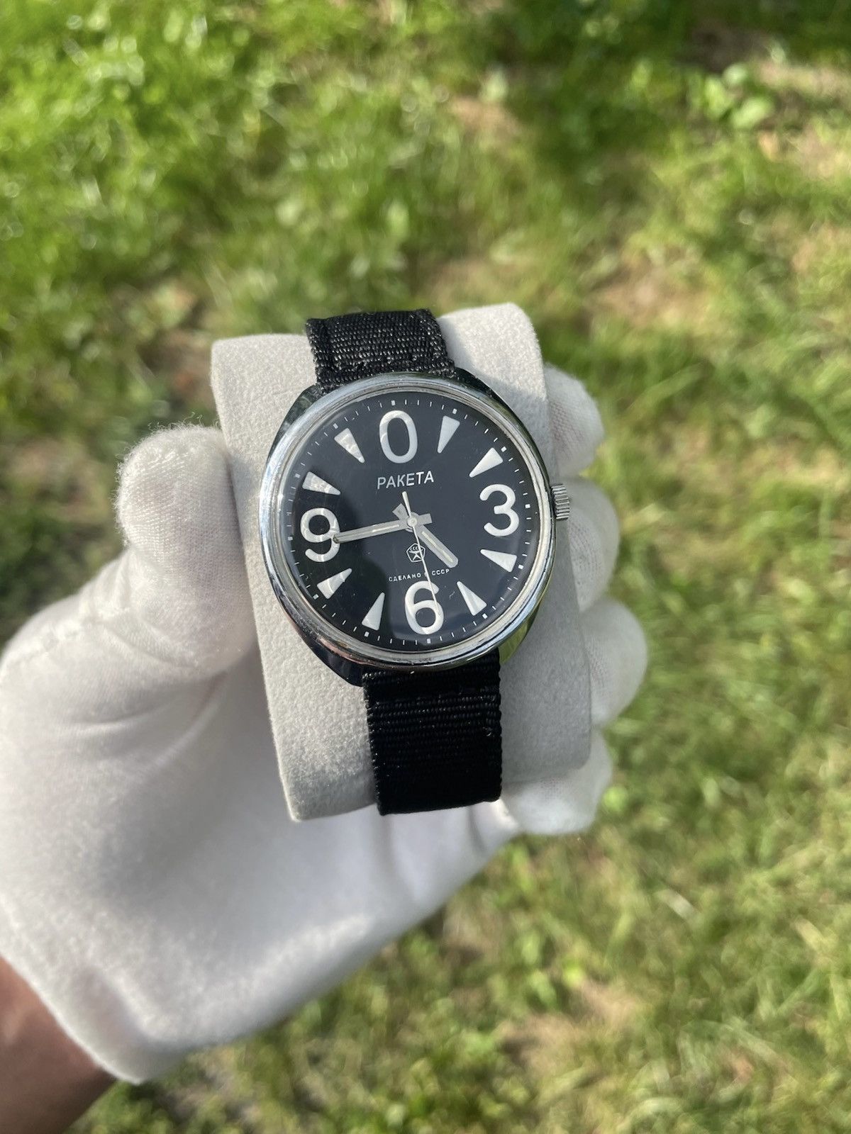 Vintage Vintage Watch Raketa USSR Soviet Mechanical 1980s Size ONE SIZE - 2 Thumbnail