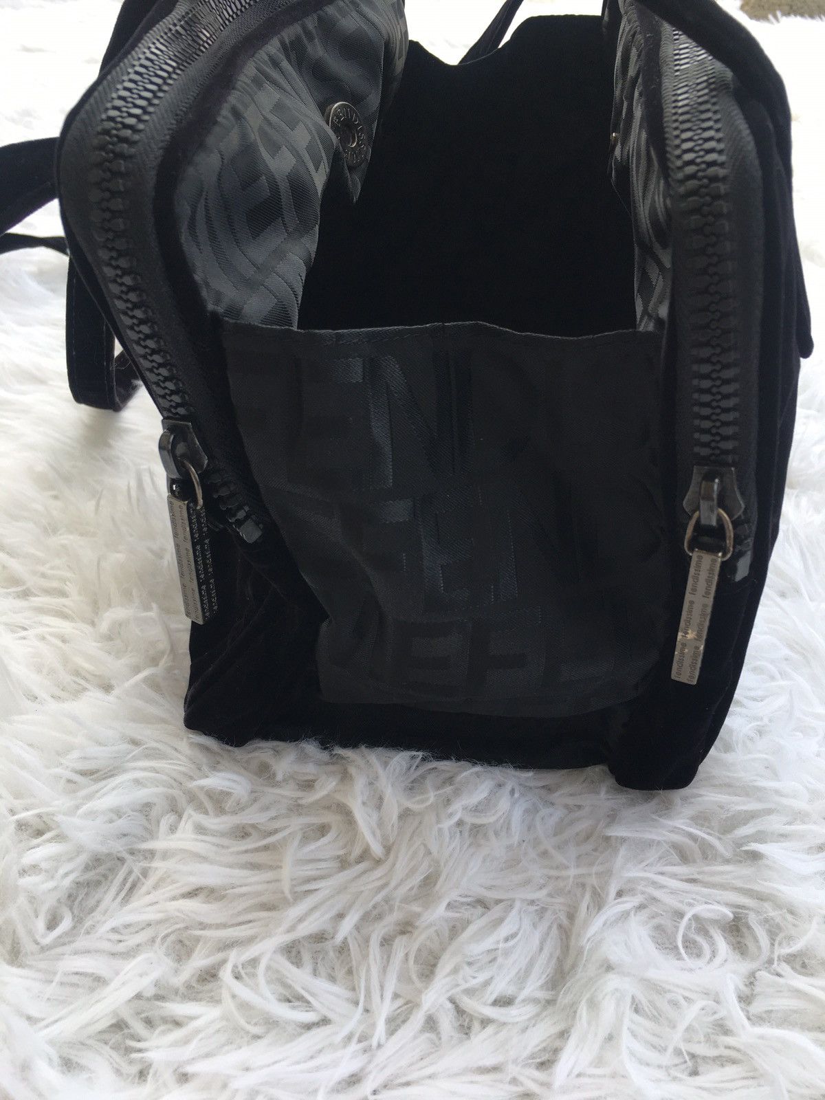 Fendi Rare Vintage Fendissme Shoulder Bag Size ONE SIZE - 9 Thumbnail