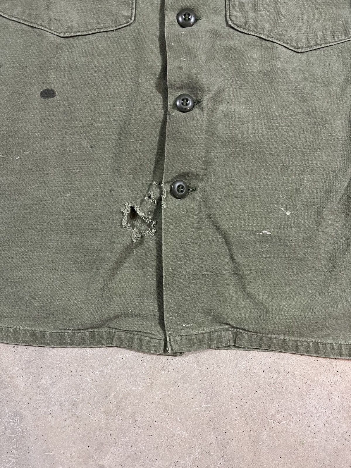 Vintage Vintage 70s OG 107 Fatigue Shirt Faded Painted Green Size US S / EU 44-46 / 1 - 4 Thumbnail