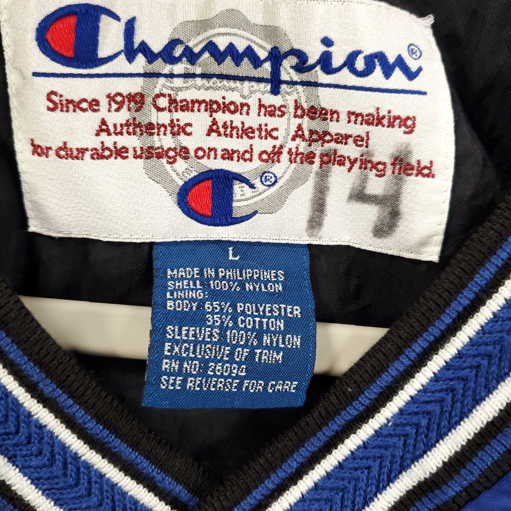 Champion VINTAGE Champion Windbreaker Jacket Mens Large Blue Nylon Pockets Zipper Pockets 90s Retro Sports Size US L / EU 52-54 / 3 - 5 Thumbnail