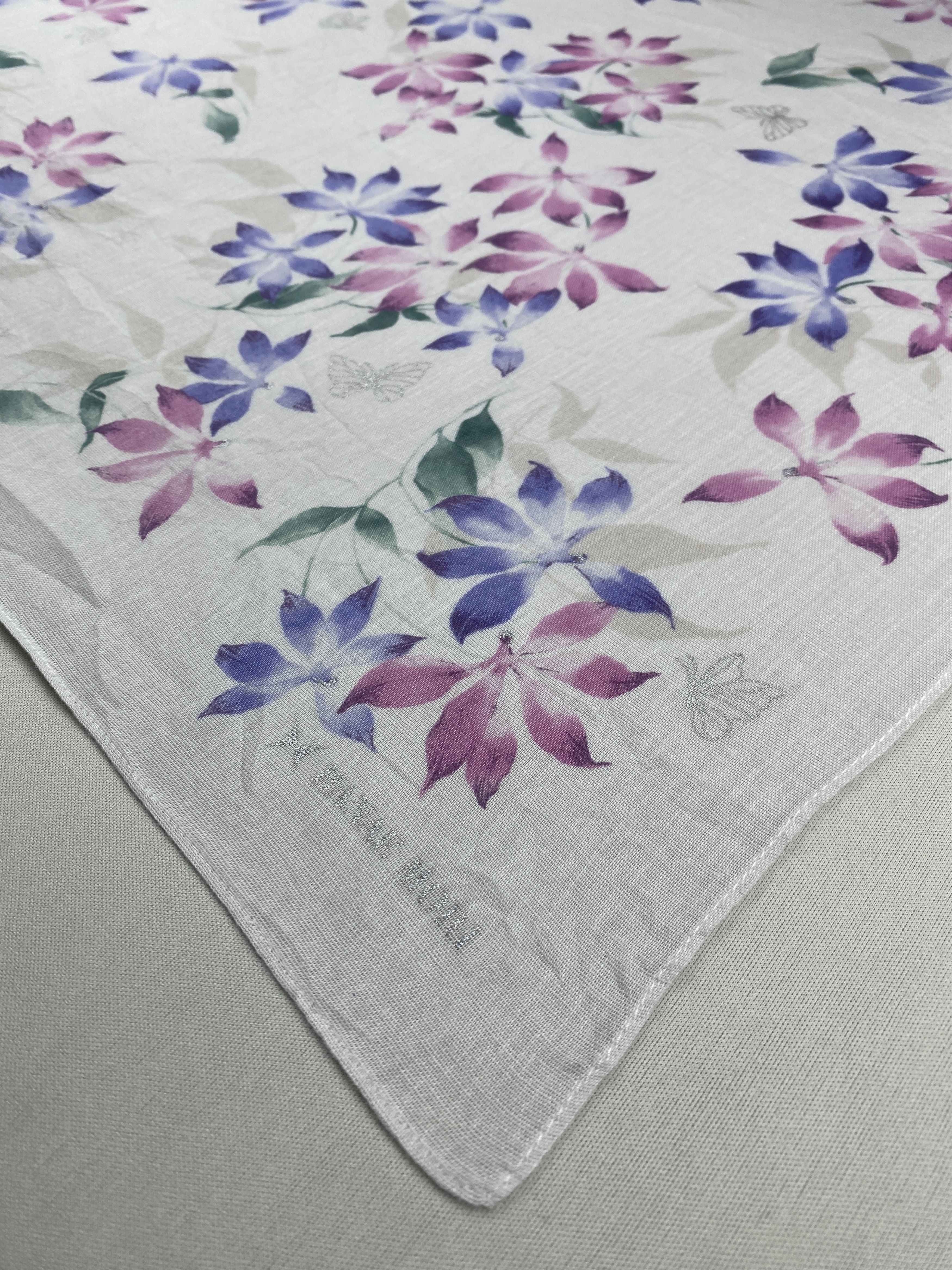 Hanae Mori Vintage Hanae Mori Handkerchief Pocket Square Bandana HM0028 Size ONE SIZE - 4 Thumbnail