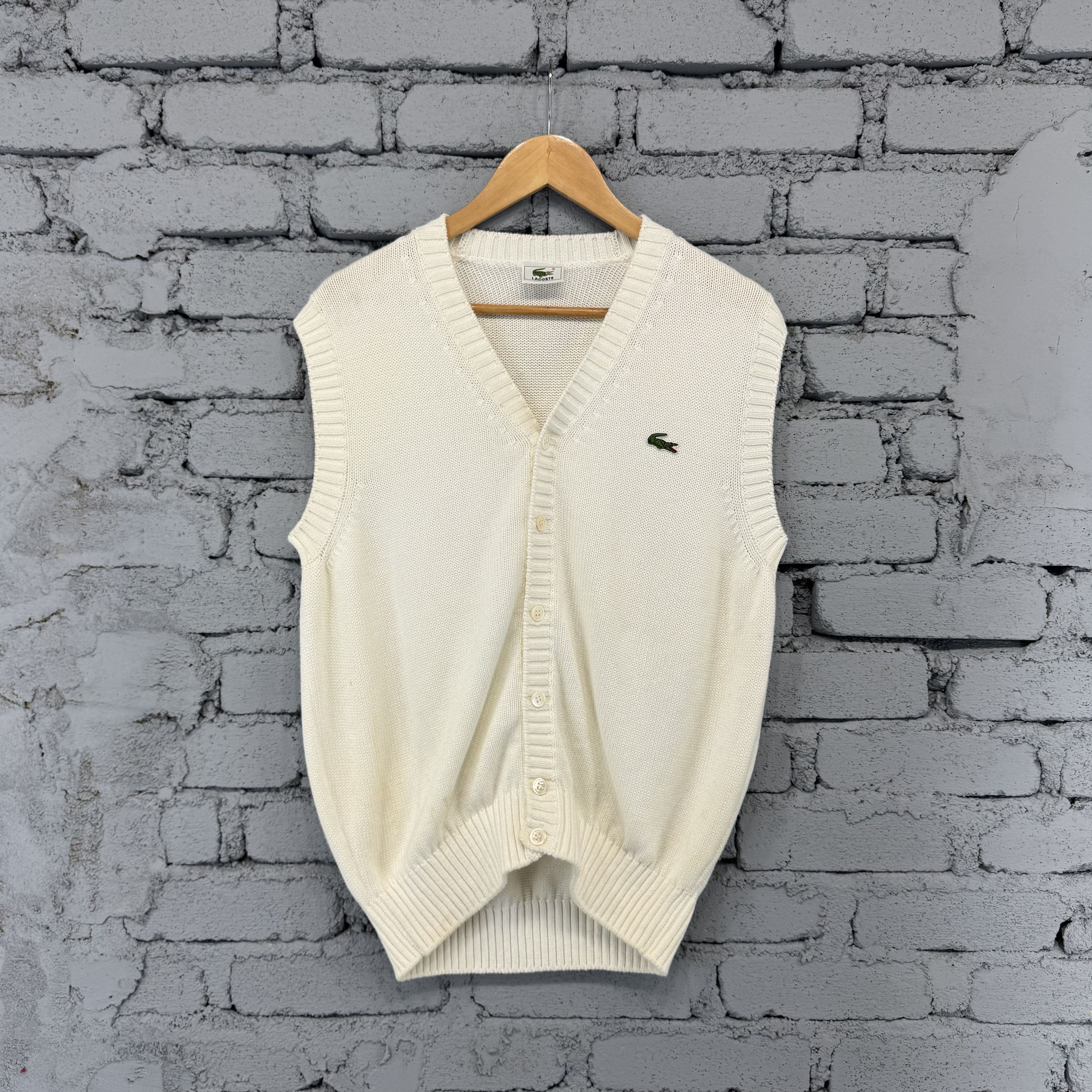 Lacoste Vintage Lacoste Knit Vest Sleeve Less Streetwear Size US L / EU 52-54 / 3 - 1 Thumbnail