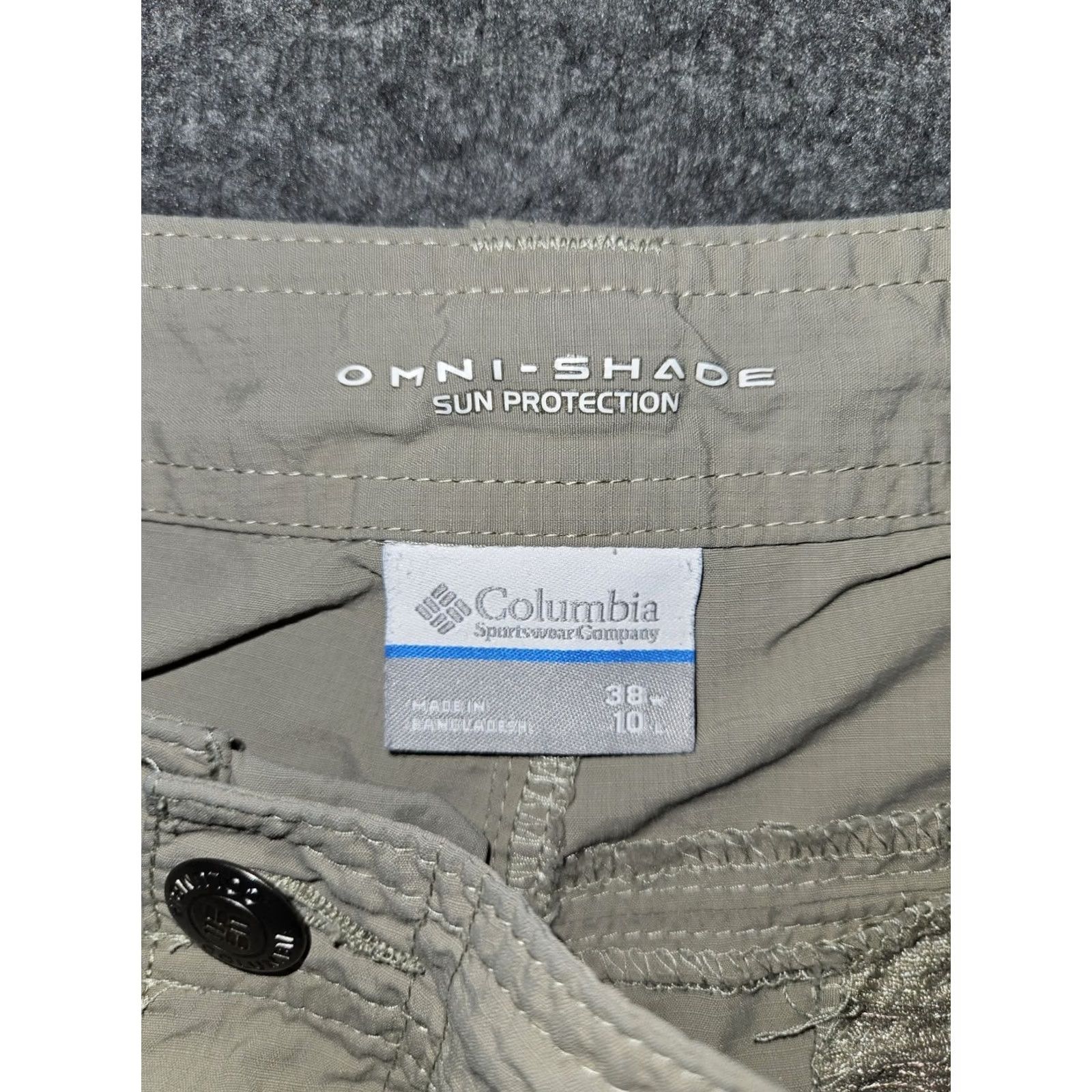Vintage Columbia Omni-Shade Beige Nylon Cargo Shorts Mens 38 Hiking Travel Outdoor Lined Pockets UV Protection Size US 38 / EU 54 - 7 Thumbnail
