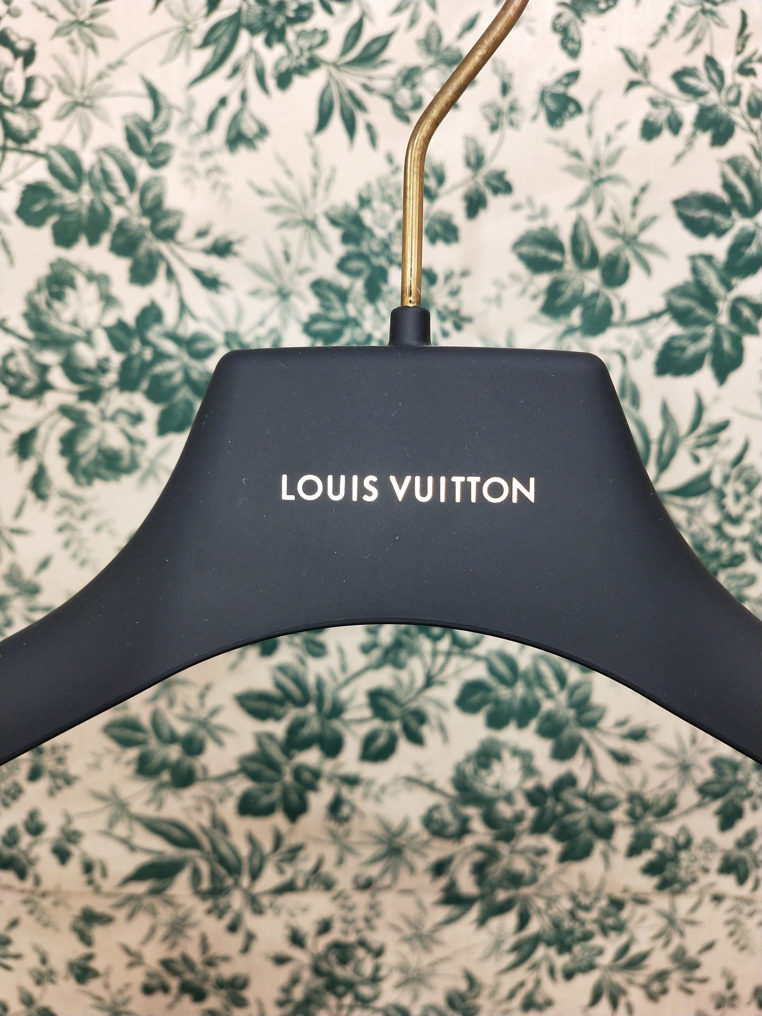 Gucci × Louis Vuitton 10x Hangers Size ONE SIZE - 19 Thumbnail