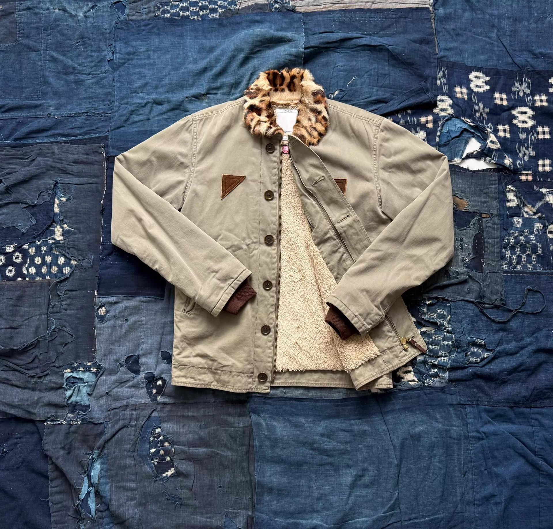 Visvim Collar Button-Up Jacket with Triangle Accents Size US M / EU 48-50 / 2 - 2 Thumbnail