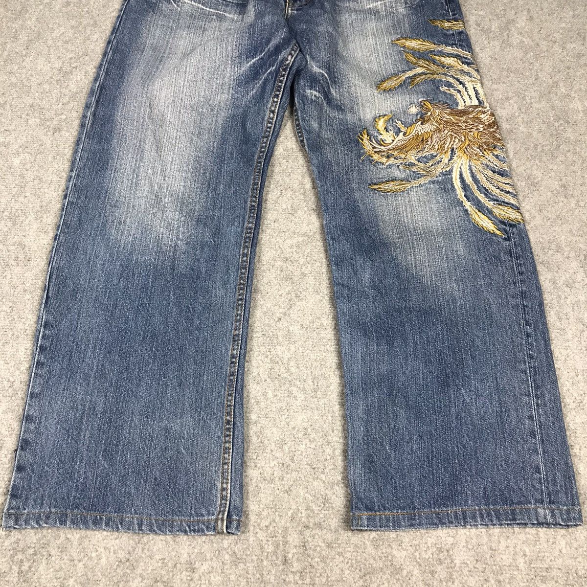 Japanese Brand JAPANESE BRAND EMBROIDERY GARUDA DENIM PANTS Size US 33 - 2 Thumbnail