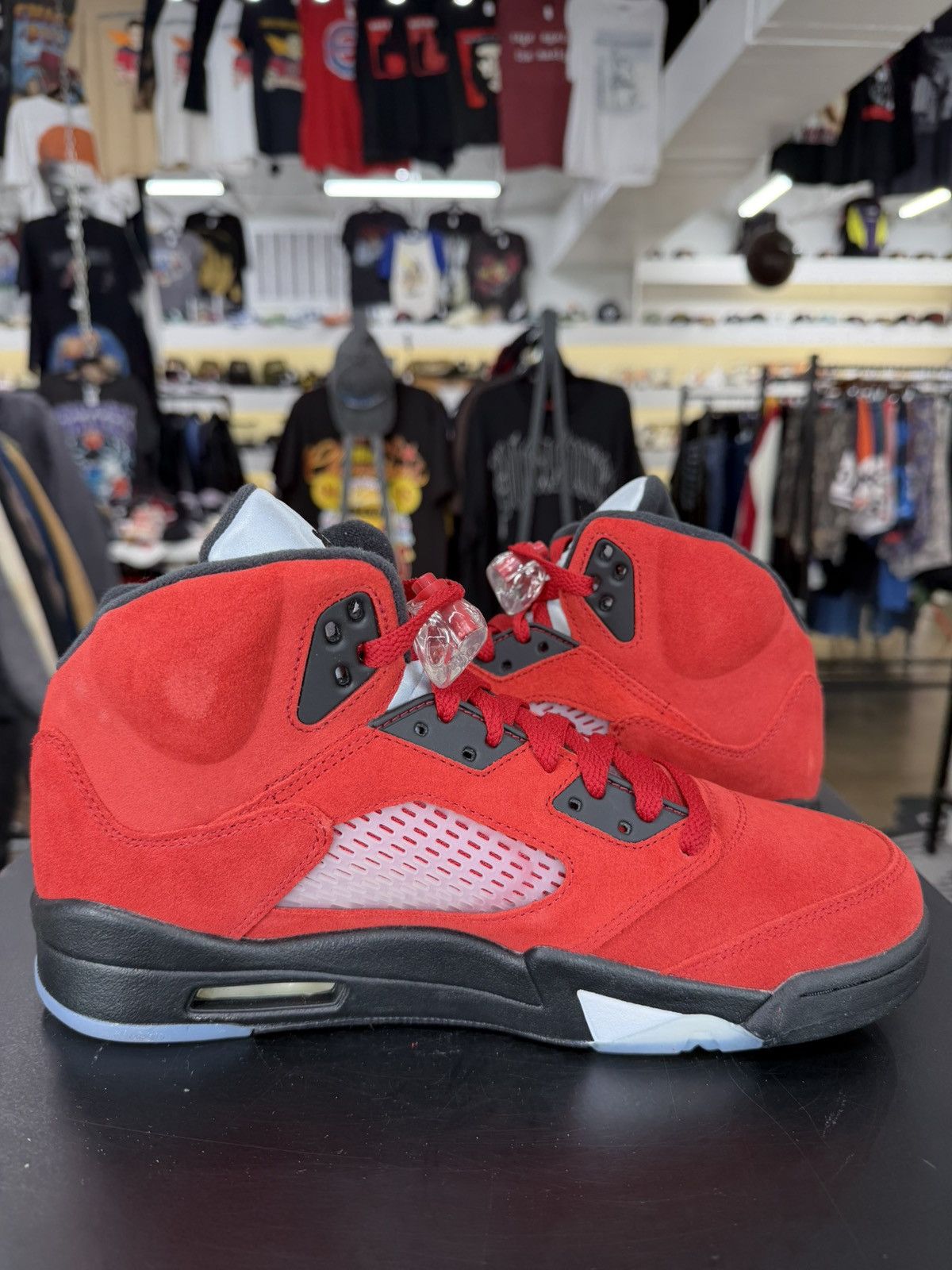 Jordan Brand Air Jordan 5 Raging Bull Red Size 10 Size US 10 / EU 43 - 3 Thumbnail