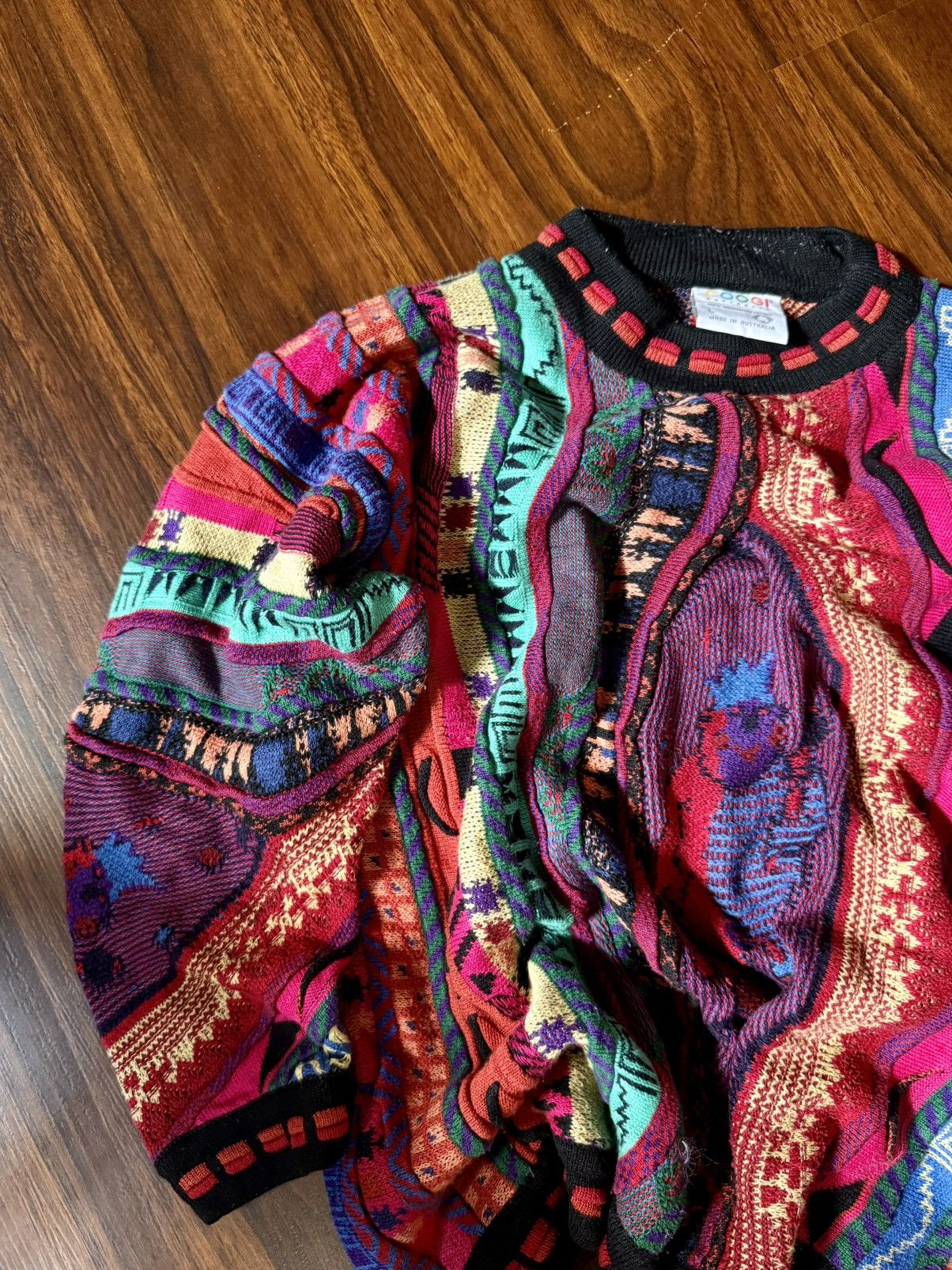 Coogi 💥SENSATIONAL💥 COOGI RARE PATTERN 3D COLOUR KNIT Size US M / EU 48-50 / 2 - 9 Thumbnail