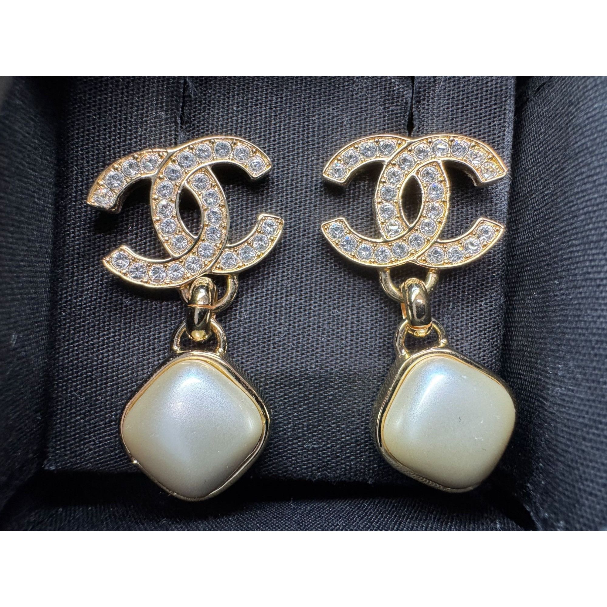 Chanel Chanel CC earrings Gold-Tone & Pearl Drop Earrings Size ONE SIZE - 2 Thumbnail