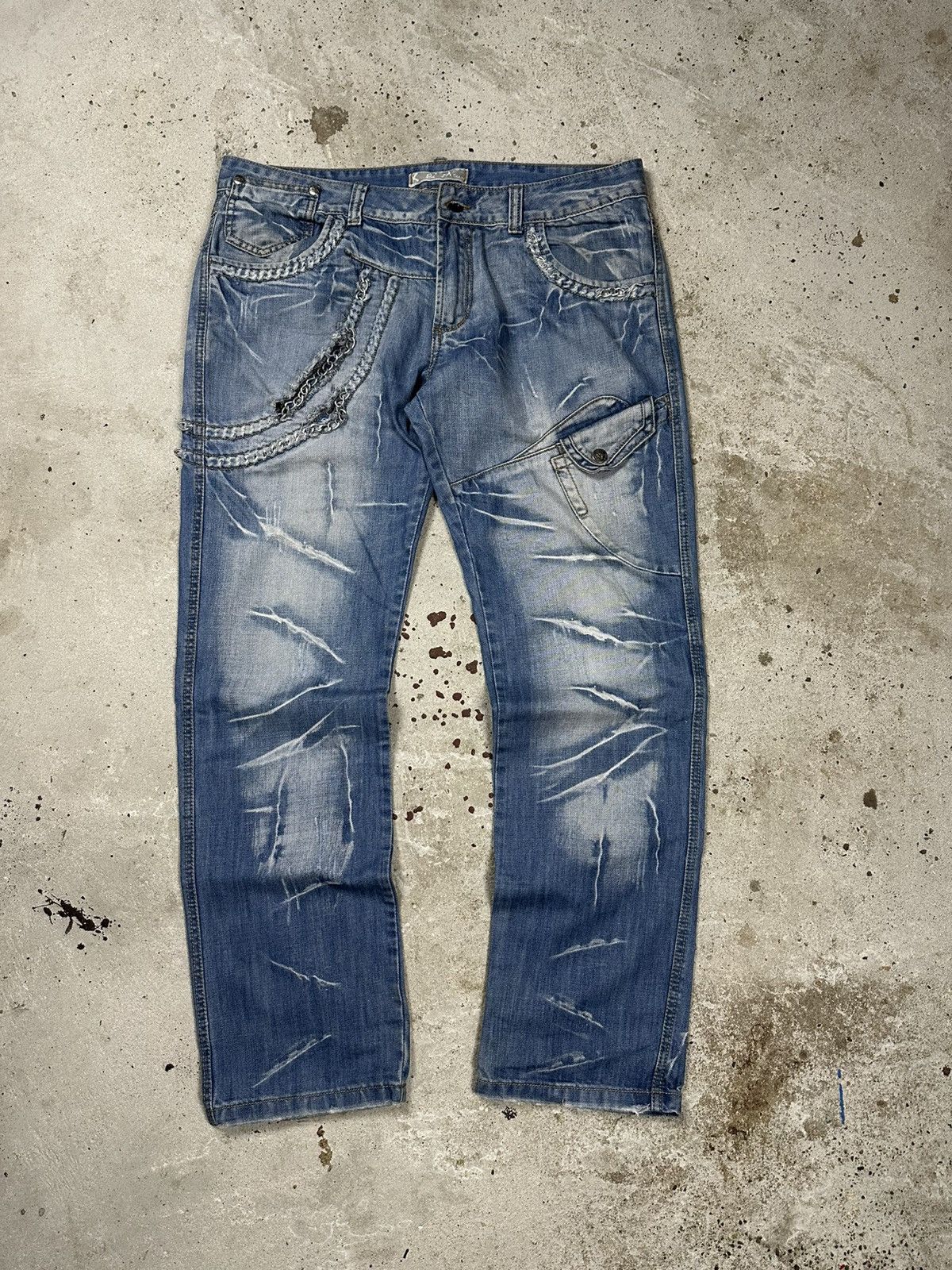 If Six Was Nine × Japanese Brand × Le Grande Bleu (L.G.B.) Vintage Y2K Blue Washed Distressed Chain Denim Pants Size US 38 / EU 54 - 1 Thumbnail