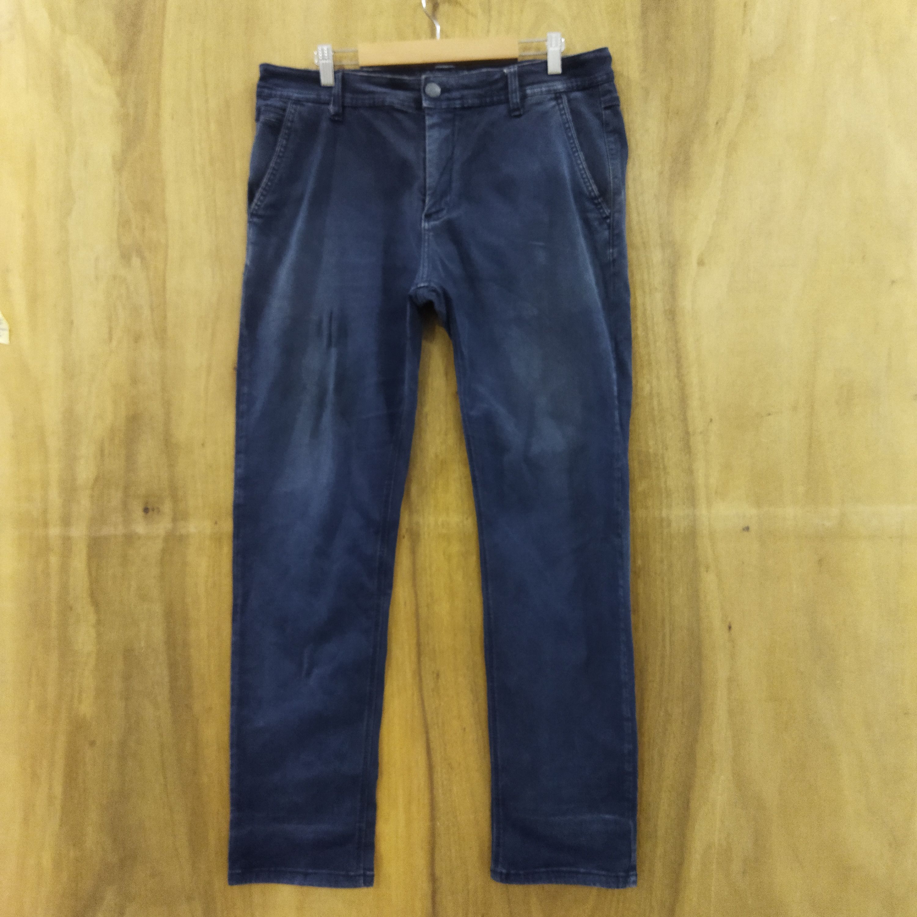 Japanese Brand BOSS FADED DARK BLUE JEANS PANTS Size US 36 / EU 52 - 1 Thumbnail
